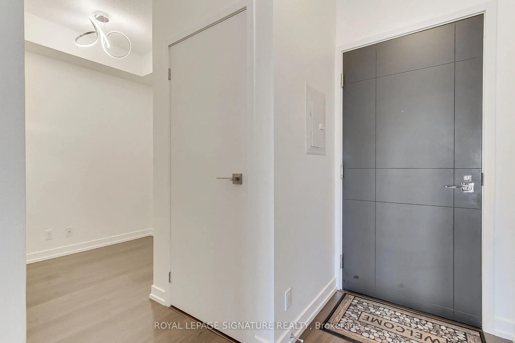 98 Lillian Street #1913