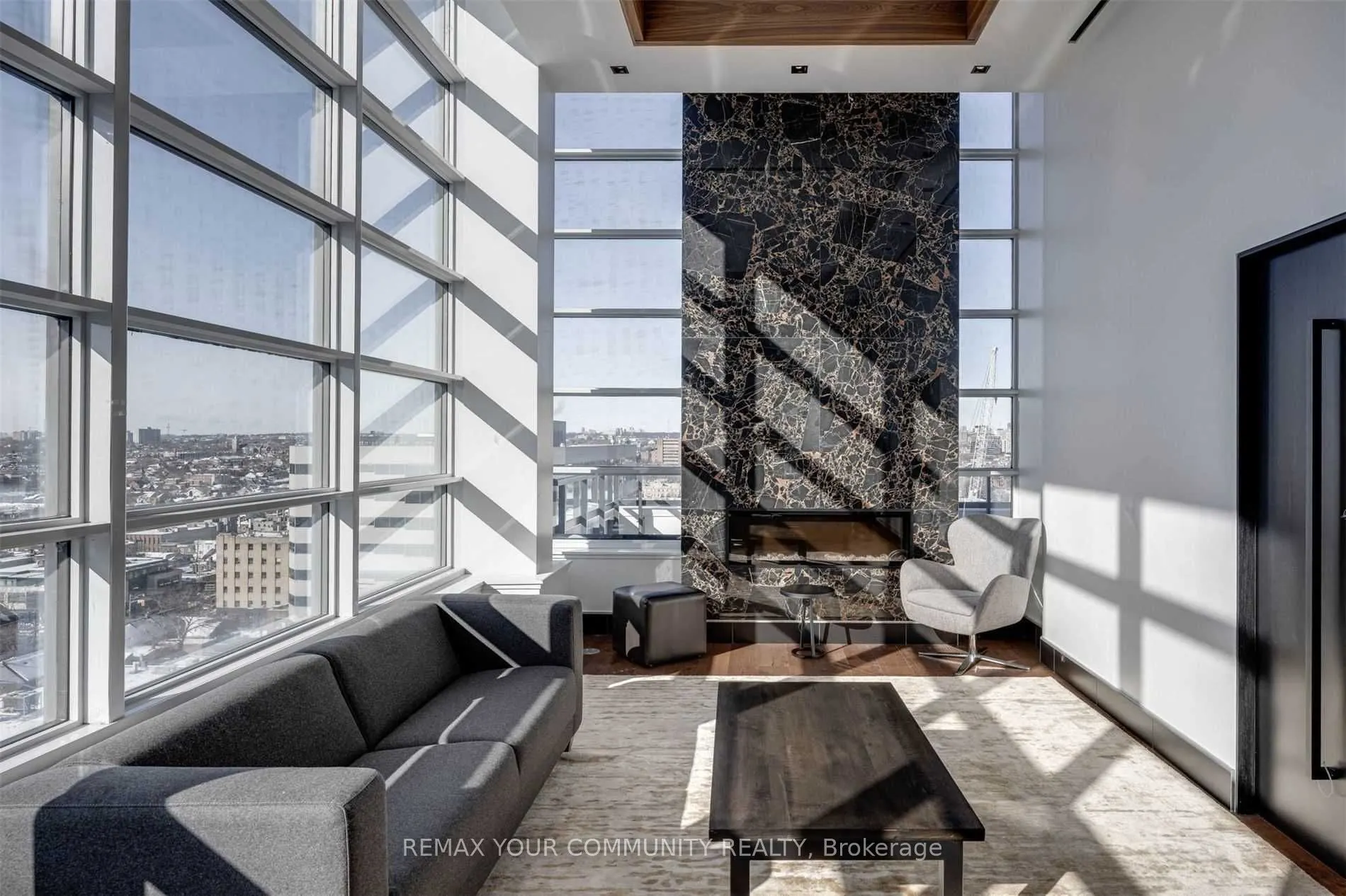 501 Adelaide Street W #305