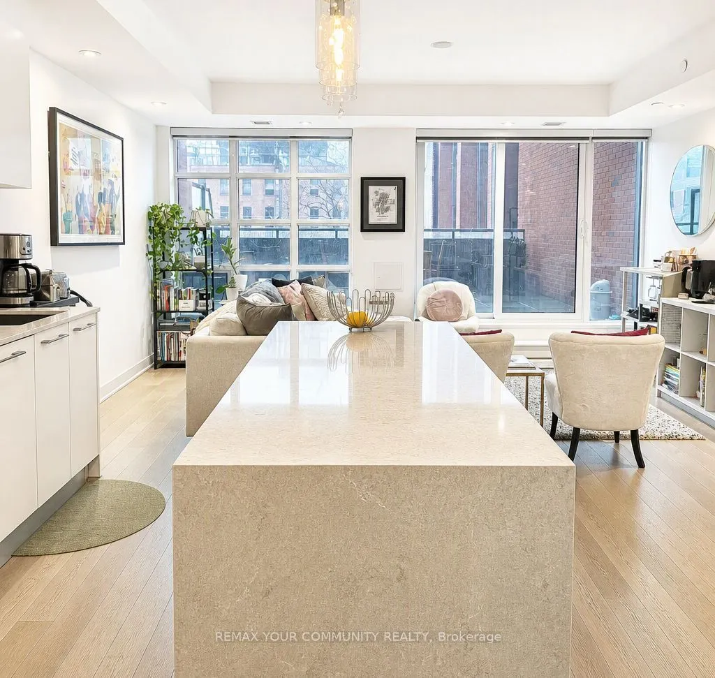 501 Adelaide Street W #305