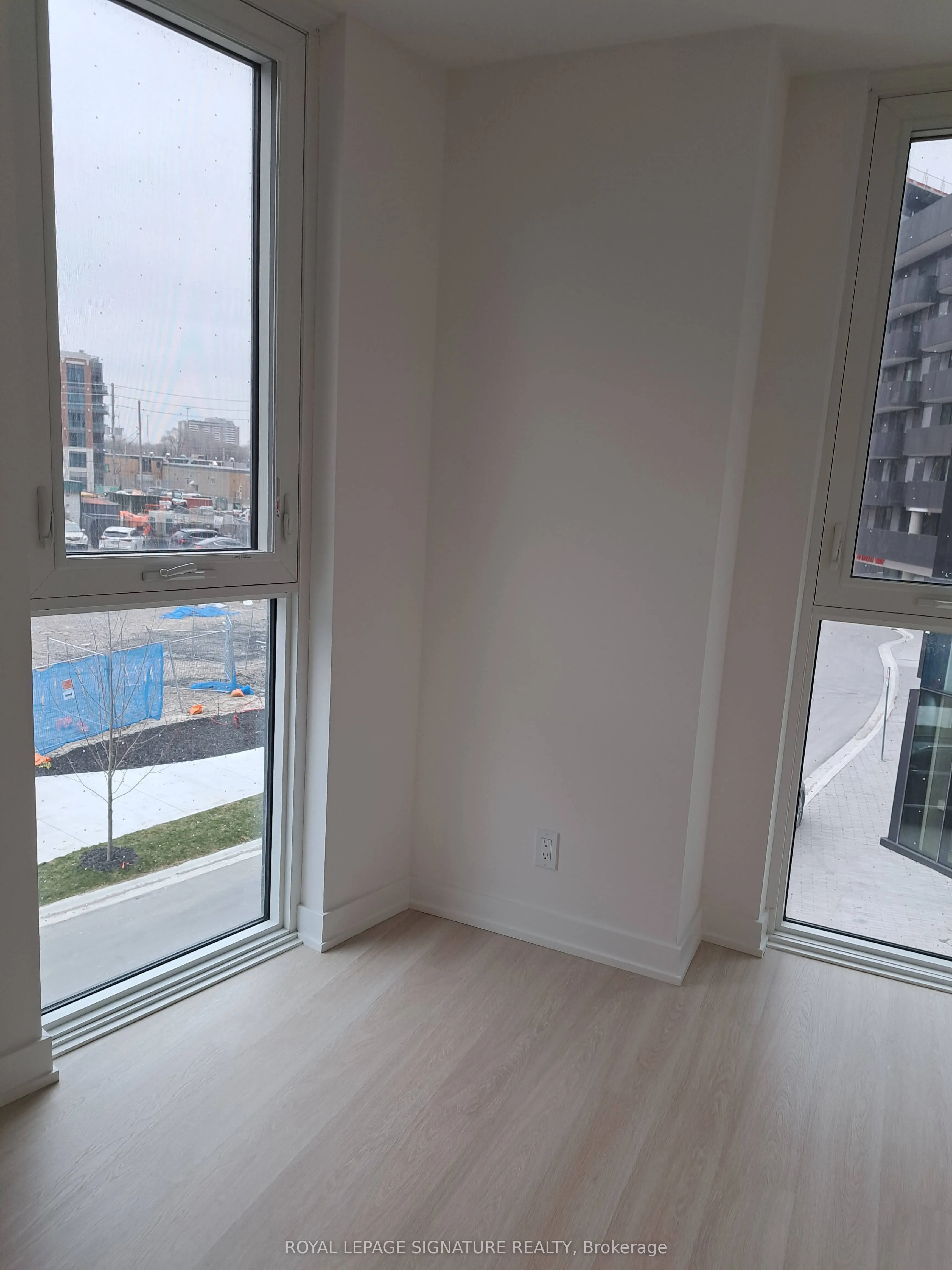 30 Tretti Way #204