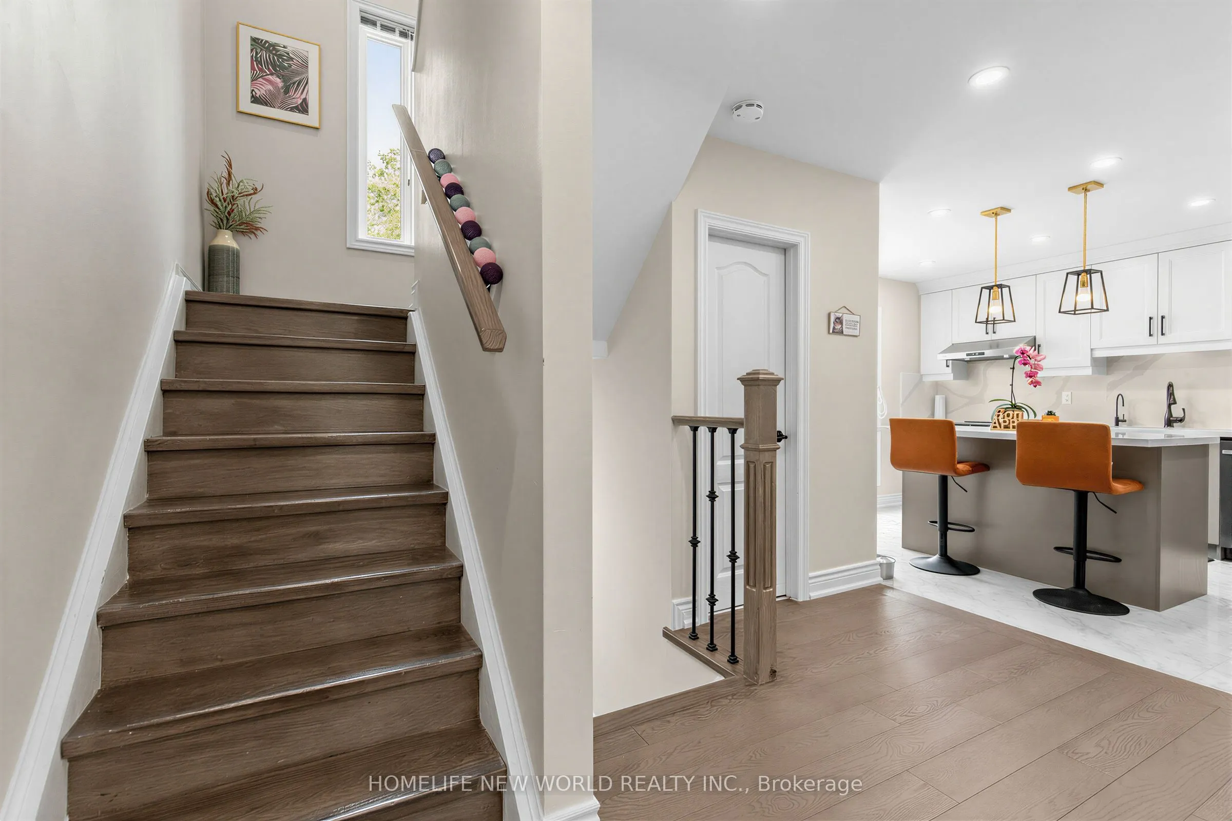 19 Liszt Gate #306