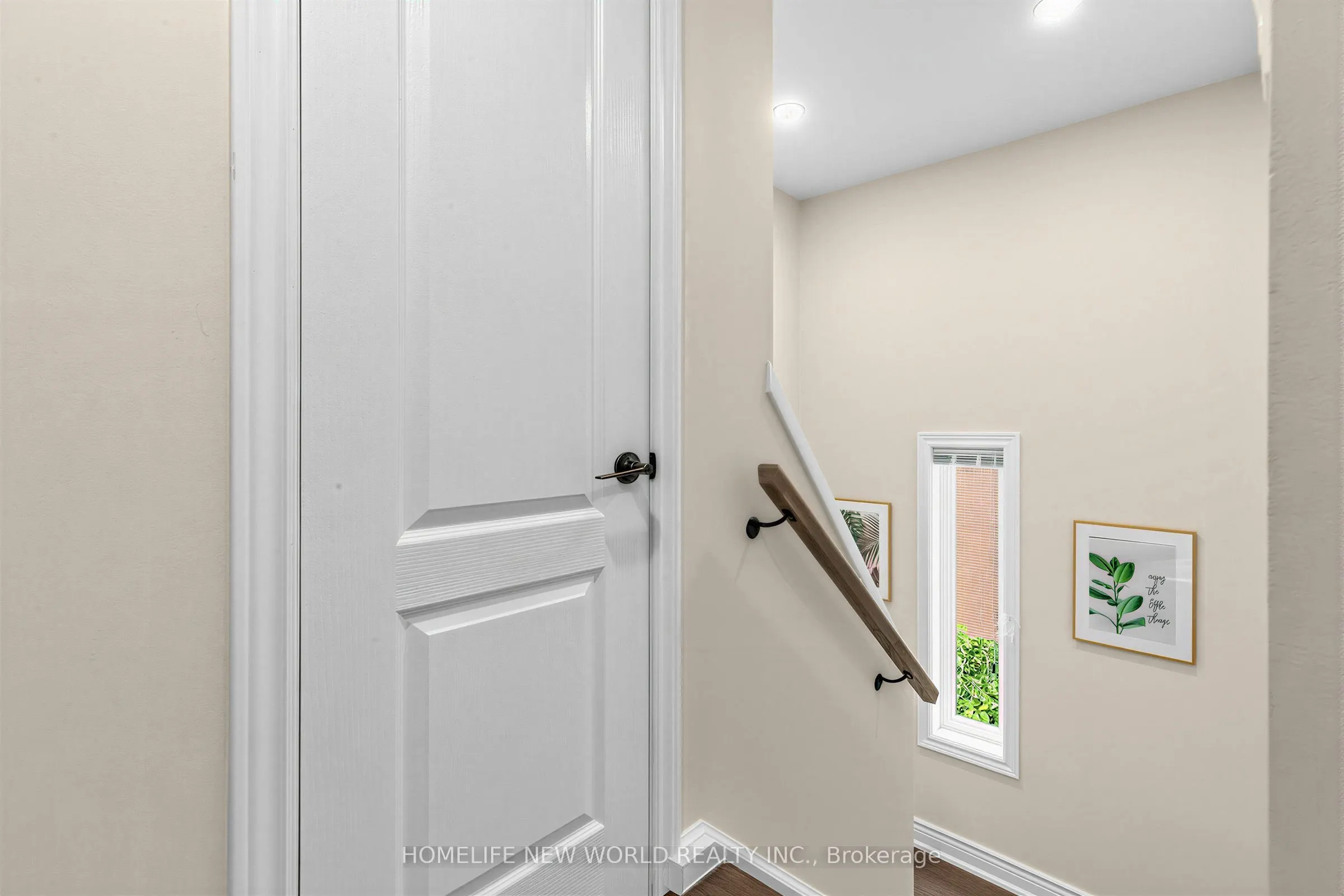 19 Liszt Gate #306