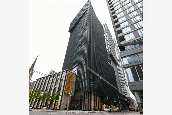 60 Shuter Street #2506