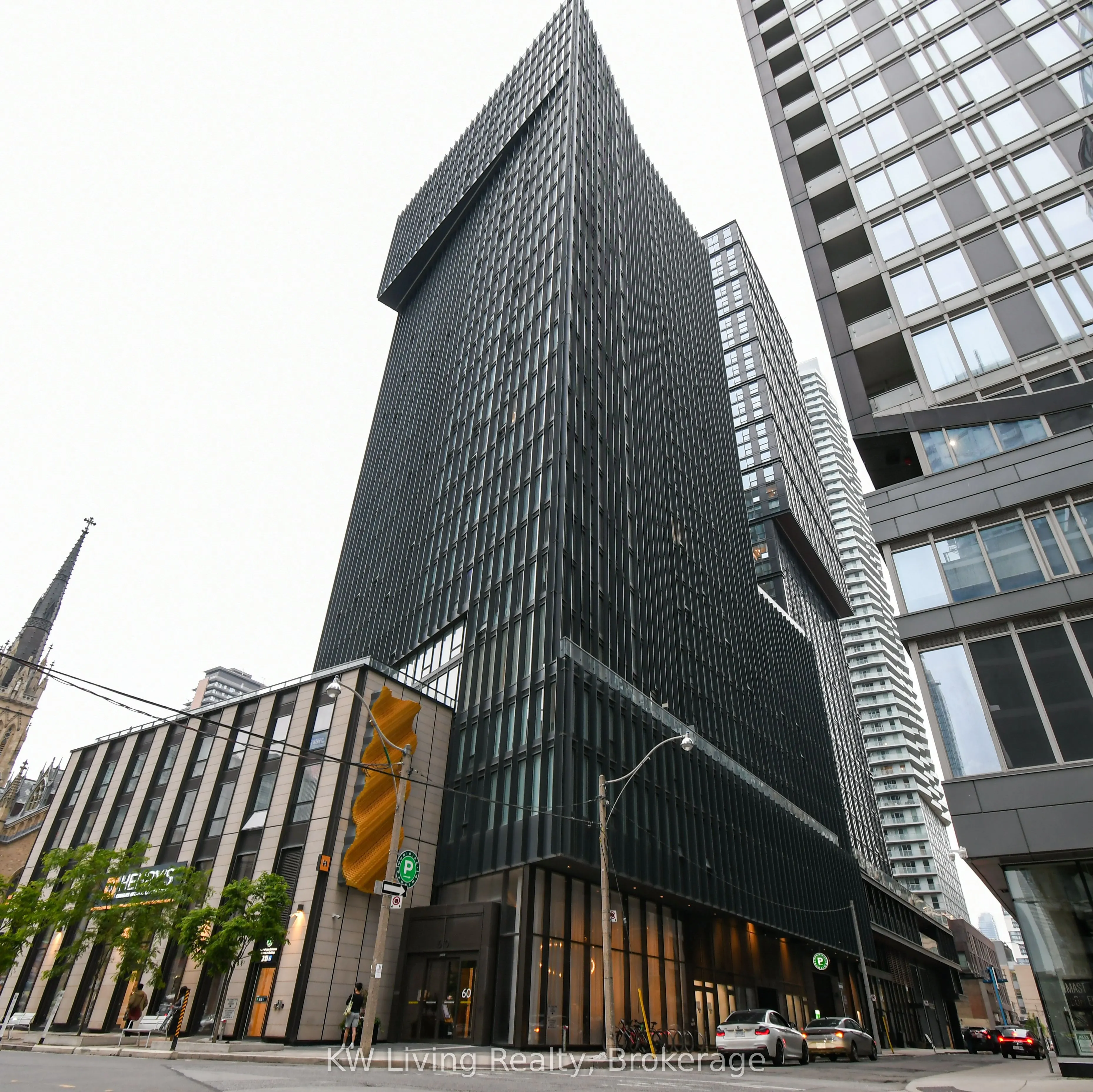 60 Shuter Street #2506