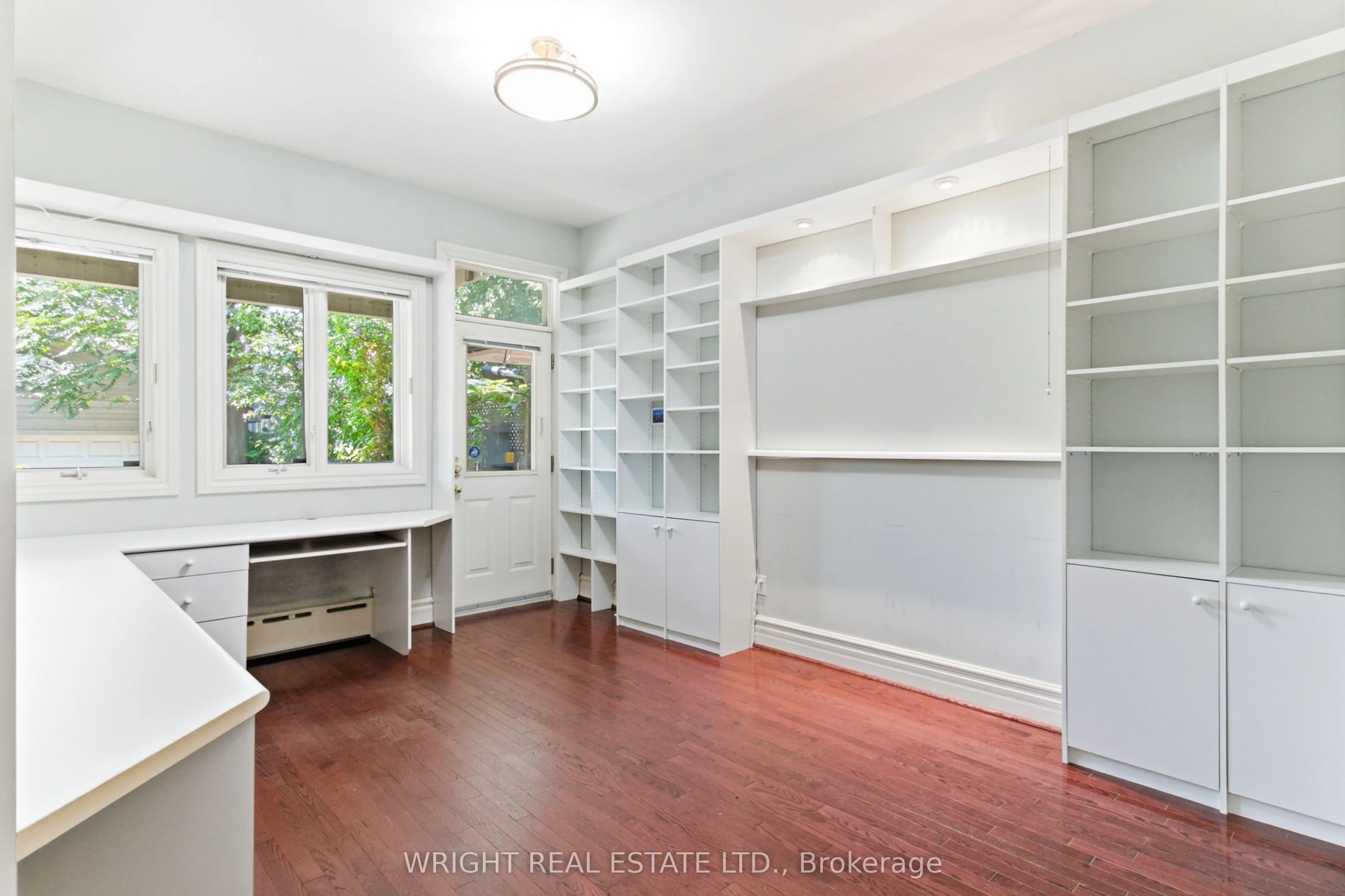 112 Albany Avenue