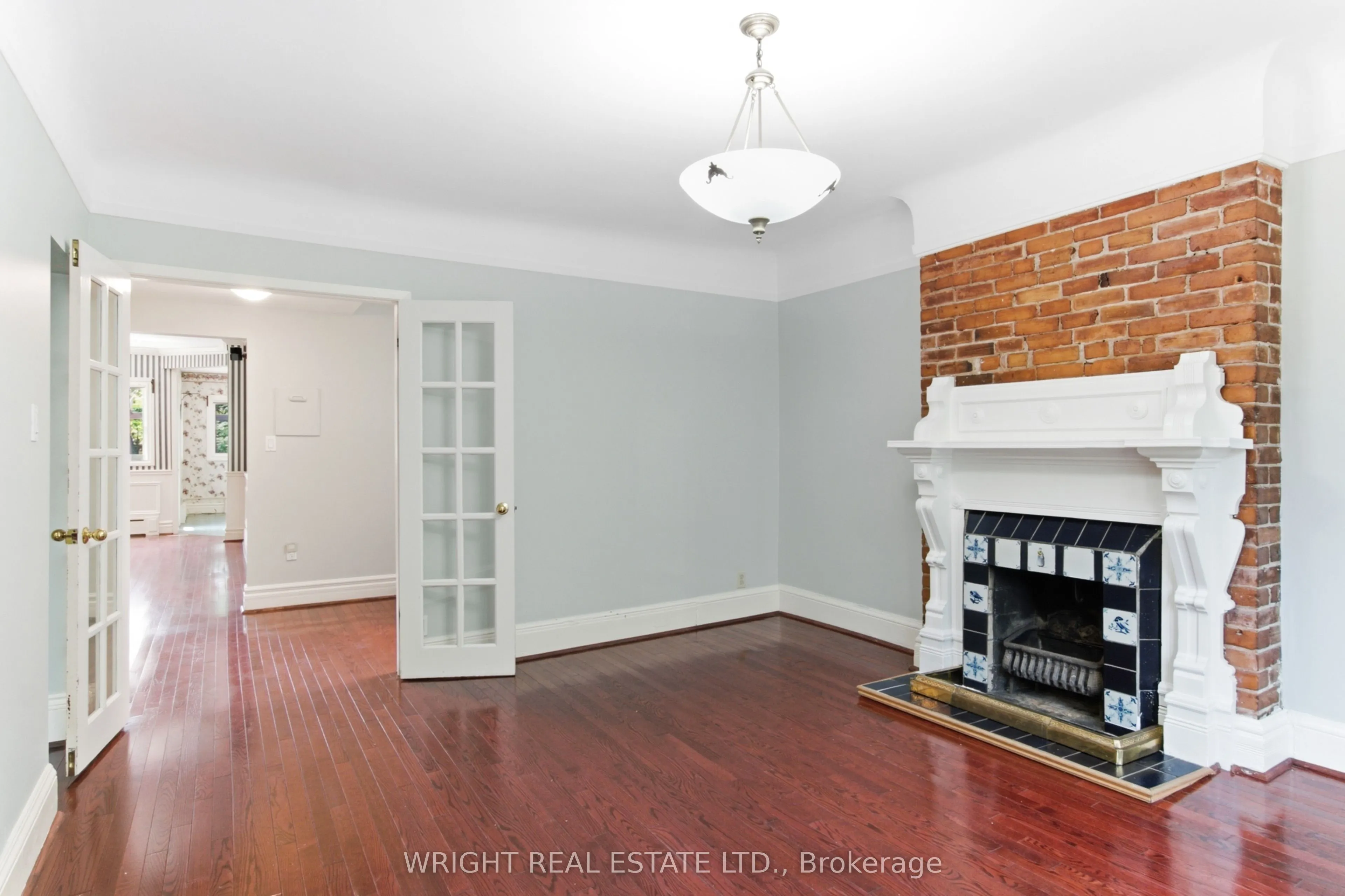 112 Albany Avenue