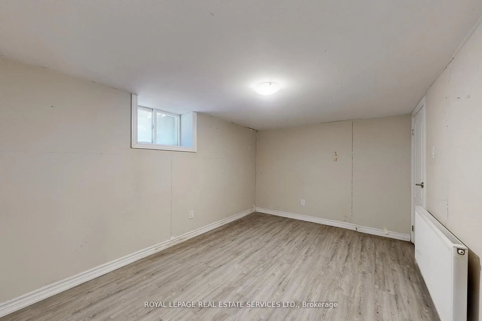 89 Oriole Parkway