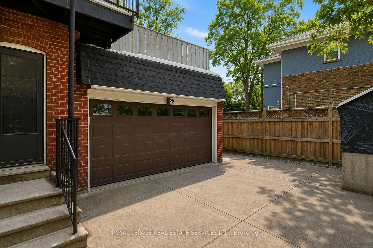 89 Oriole Parkway