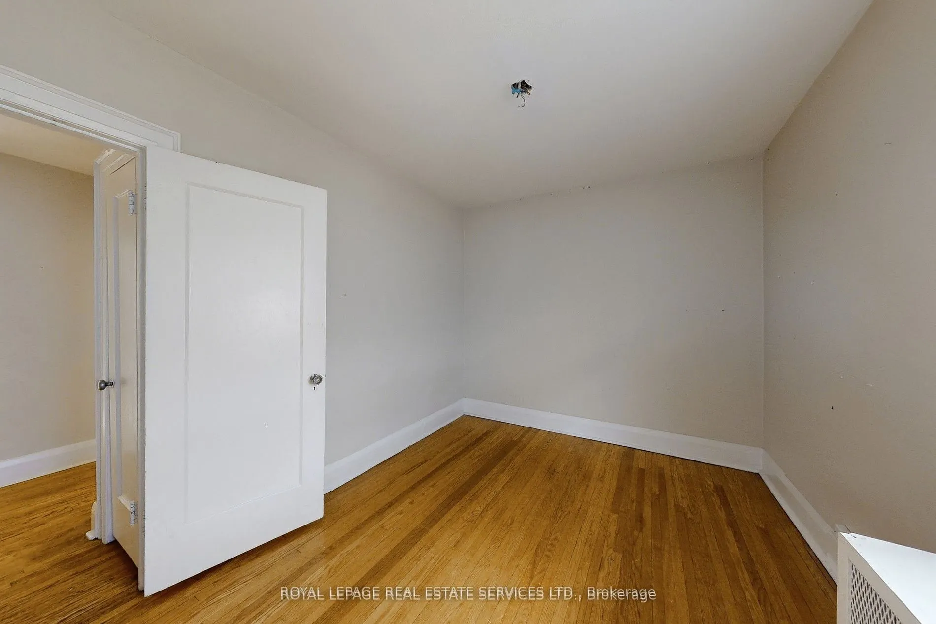 89 Oriole Parkway
