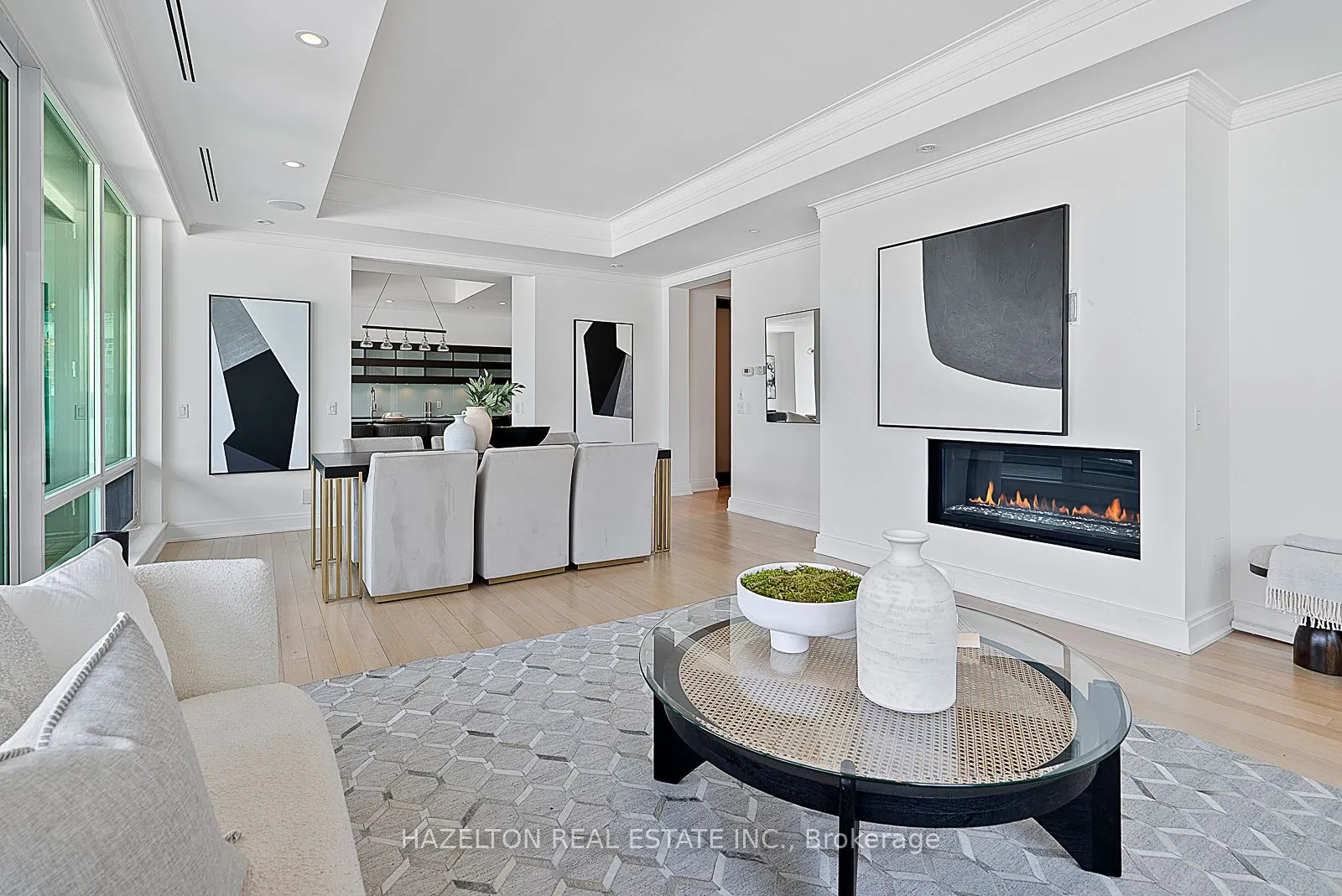 206 Bloor Street W #1402