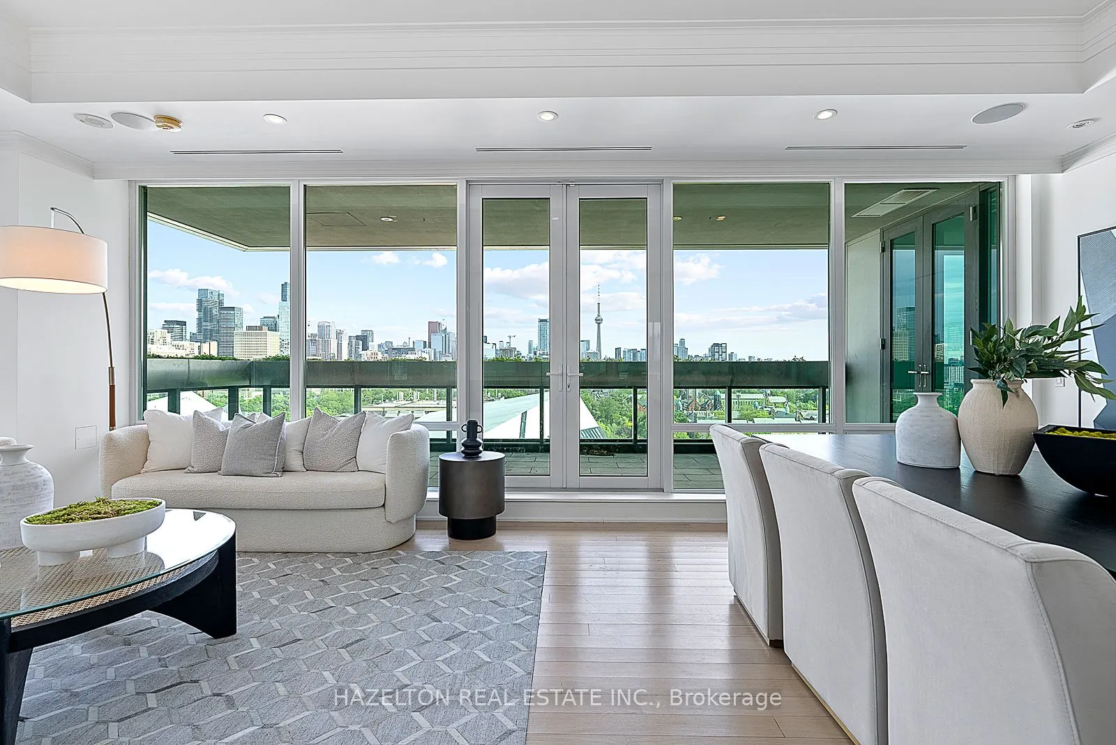 206 Bloor Street W #1402