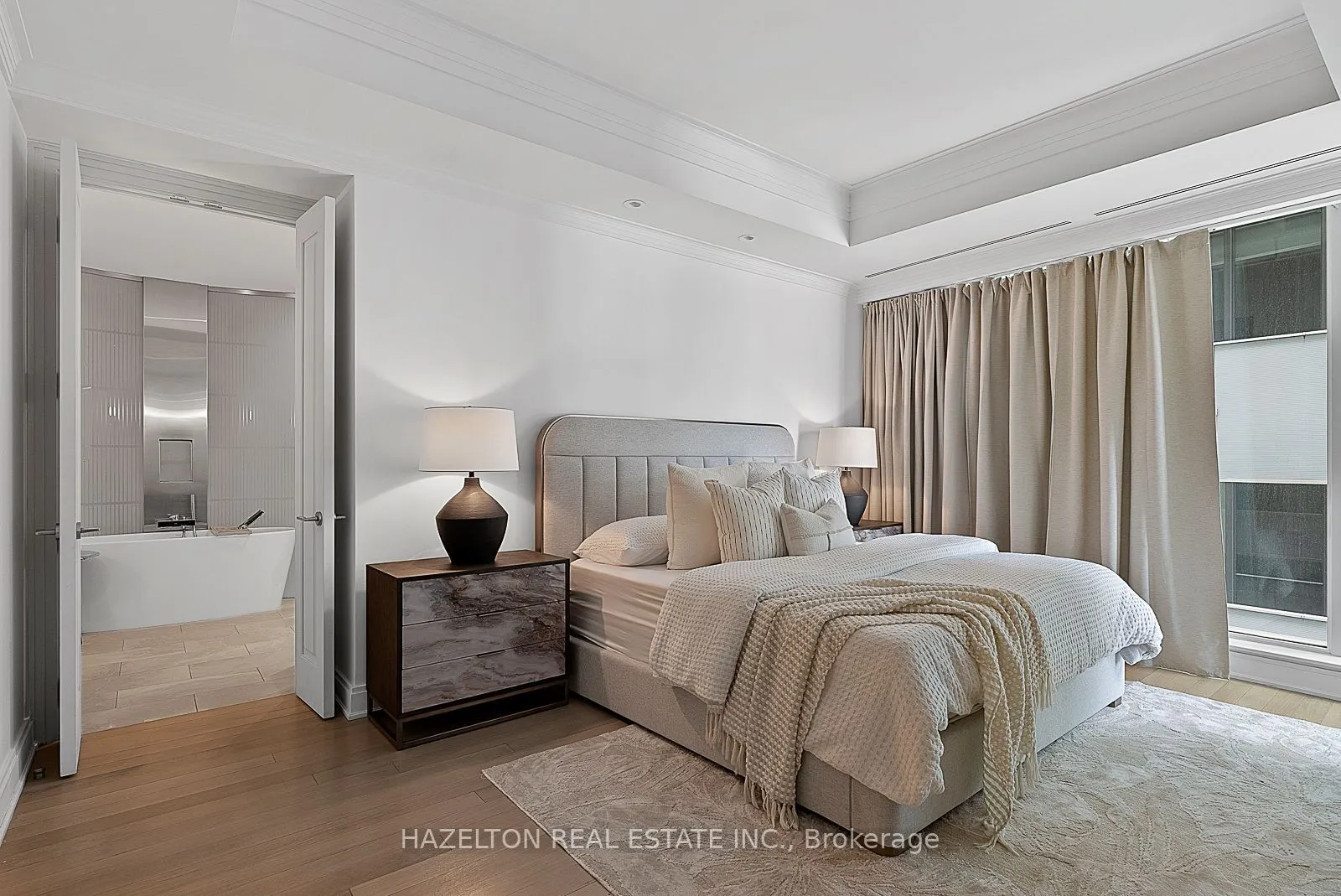 206 Bloor Street W #1402