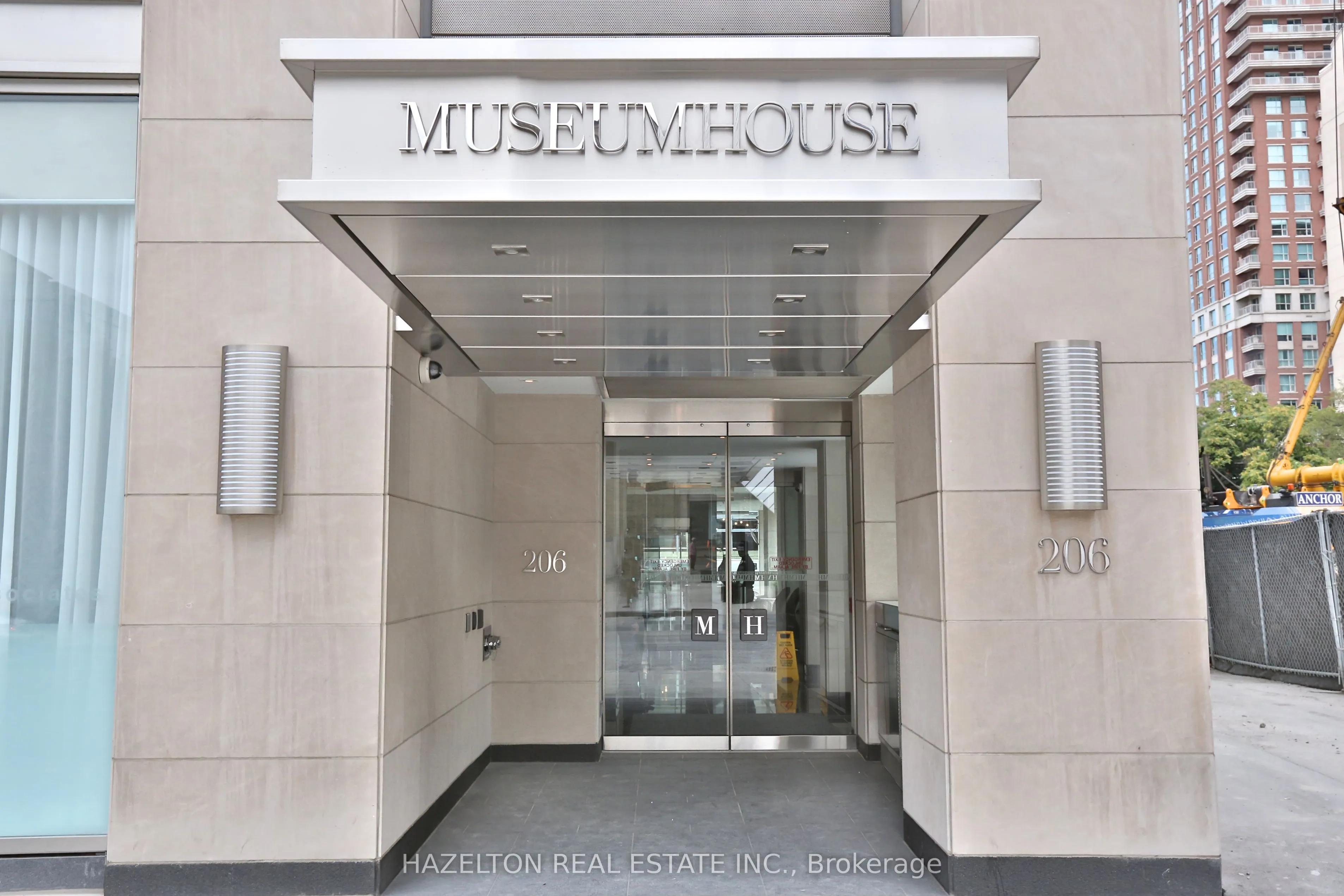 206 Bloor Street W #1402