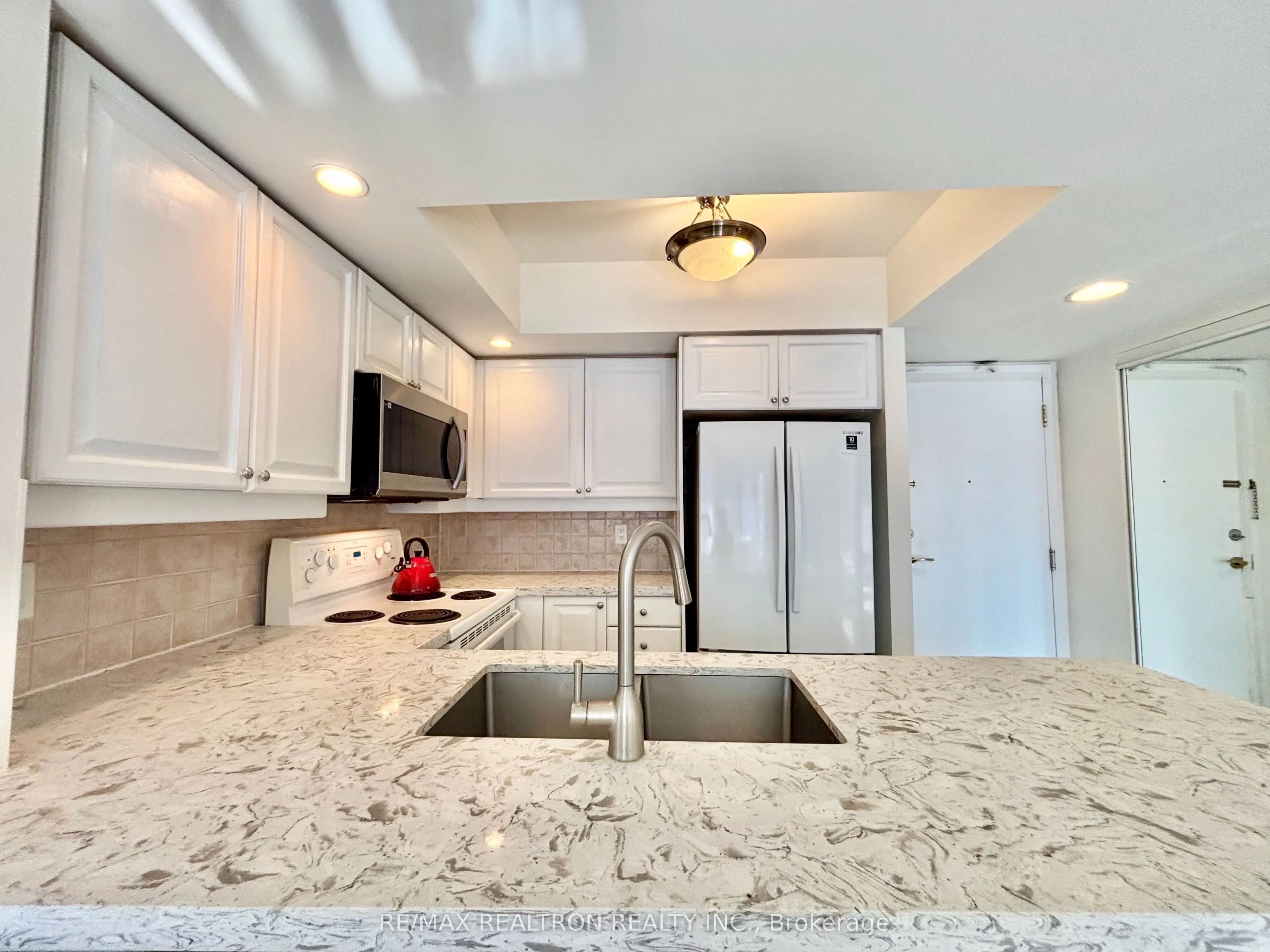 15 Northtown Way #2316