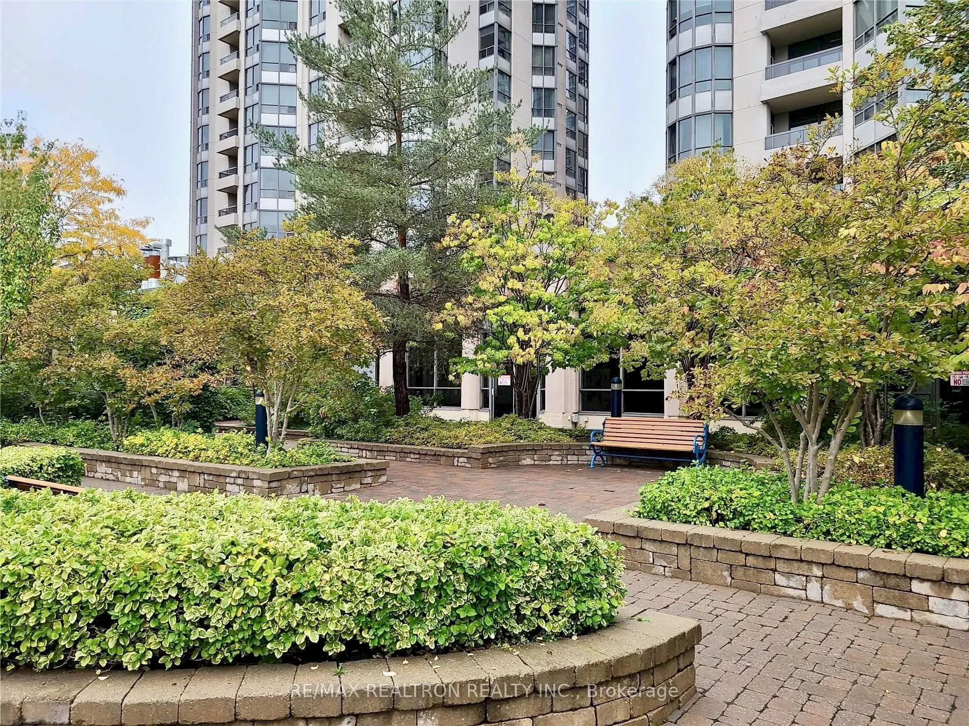 15 Northtown Way #2316