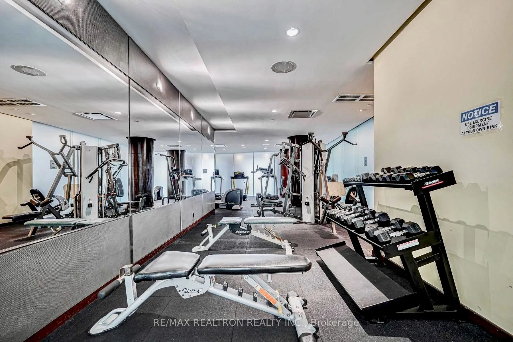 15 Northtown Way #2316