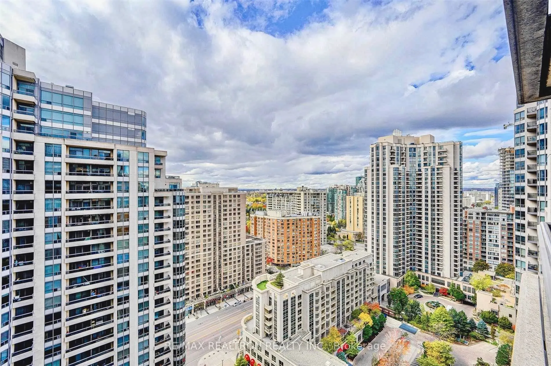 15 Northtown Way #2316