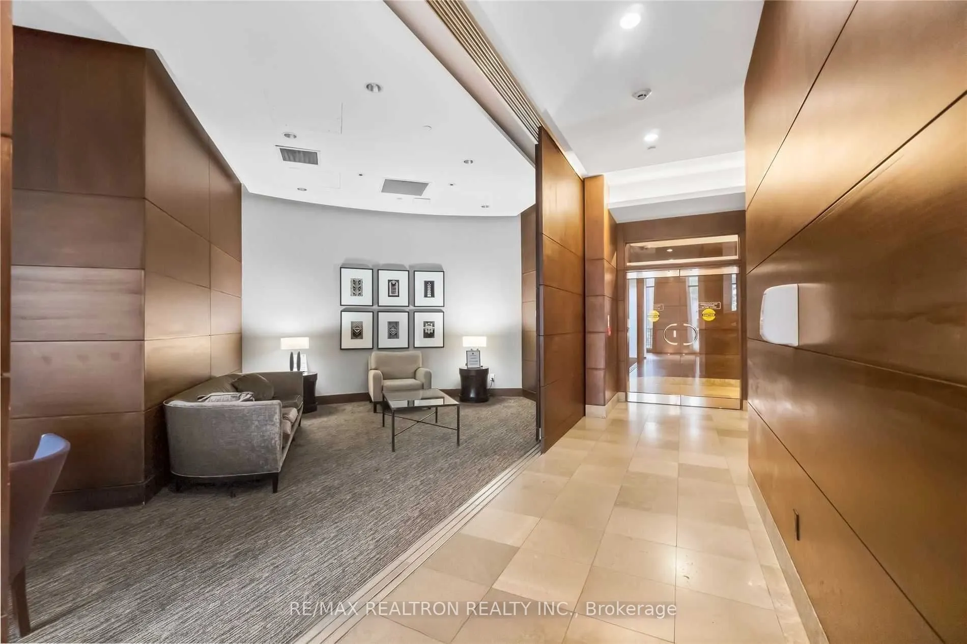 15 Northtown Way #2316