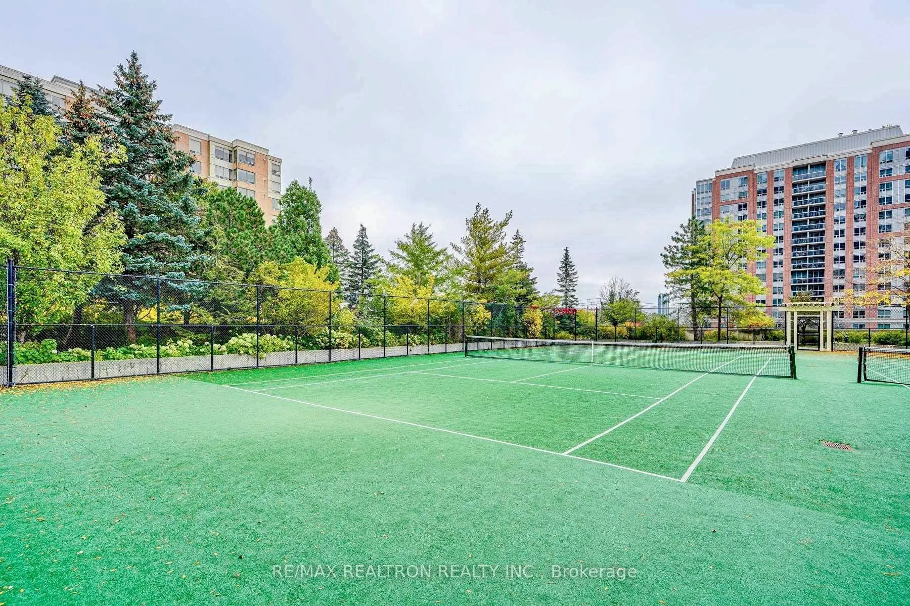 15 Northtown Way #2316