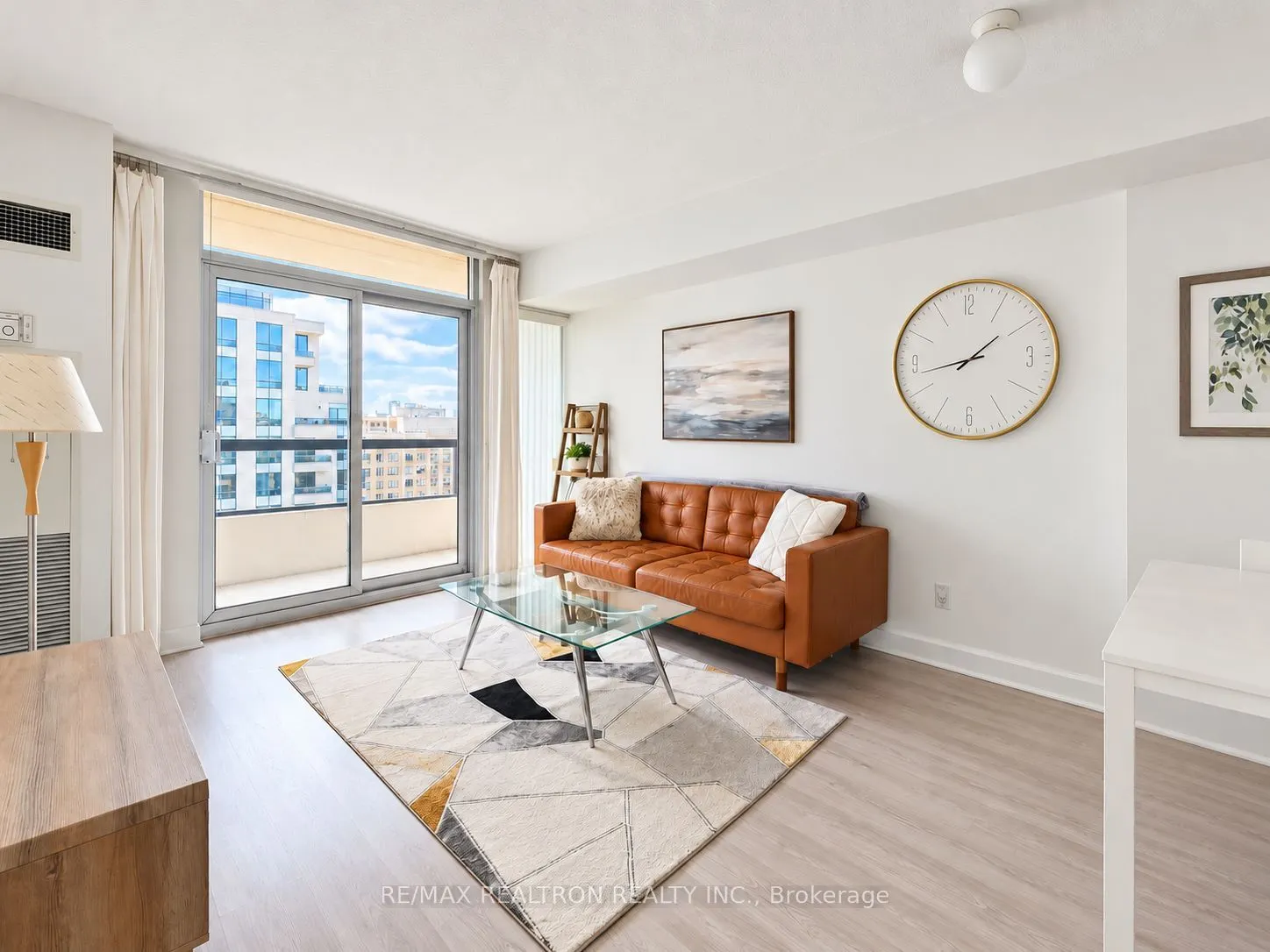 15 Northtown Way #2316