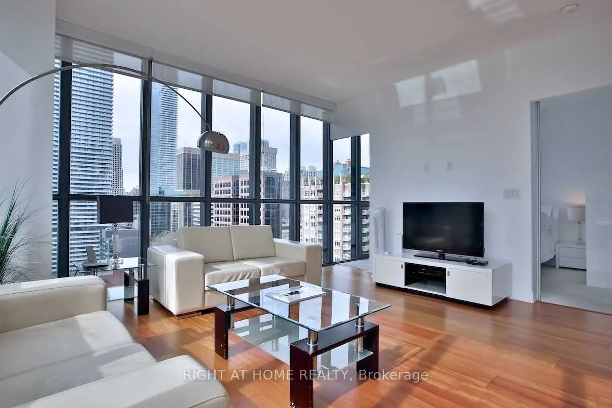 110 Charles Street E #1903