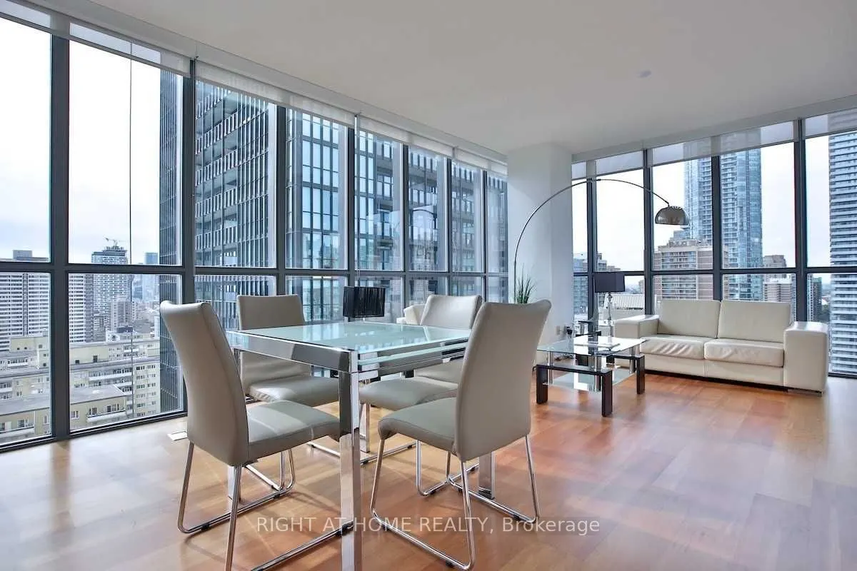 110 Charles Street E #1903