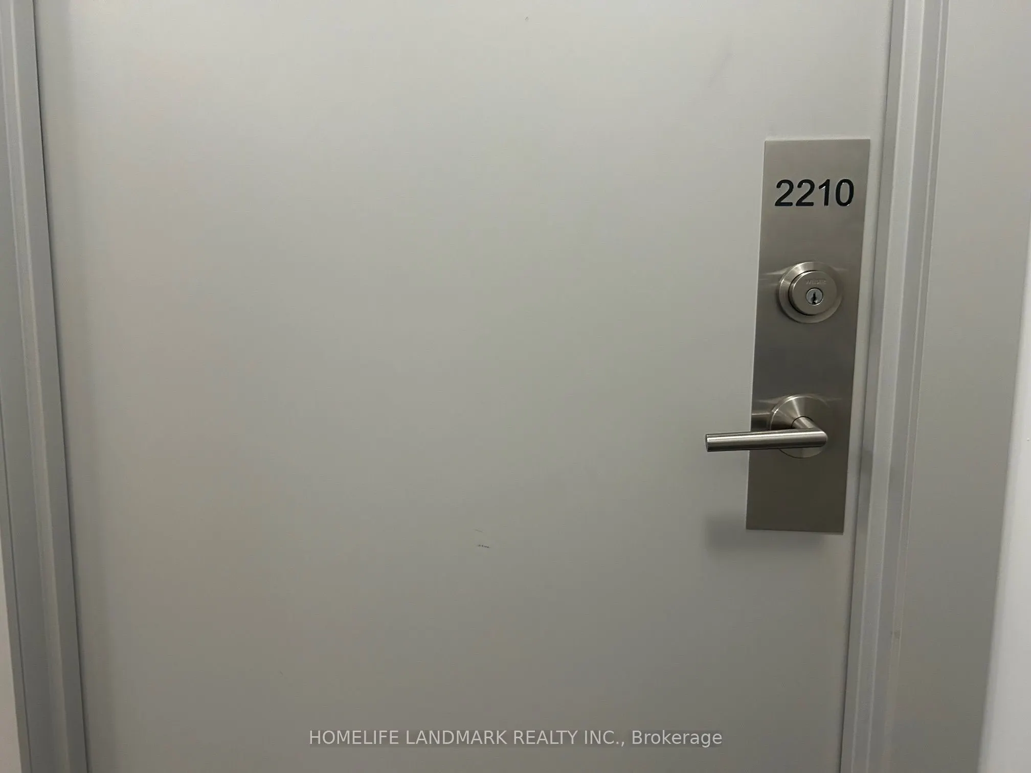 68 Shuter Street #2210
