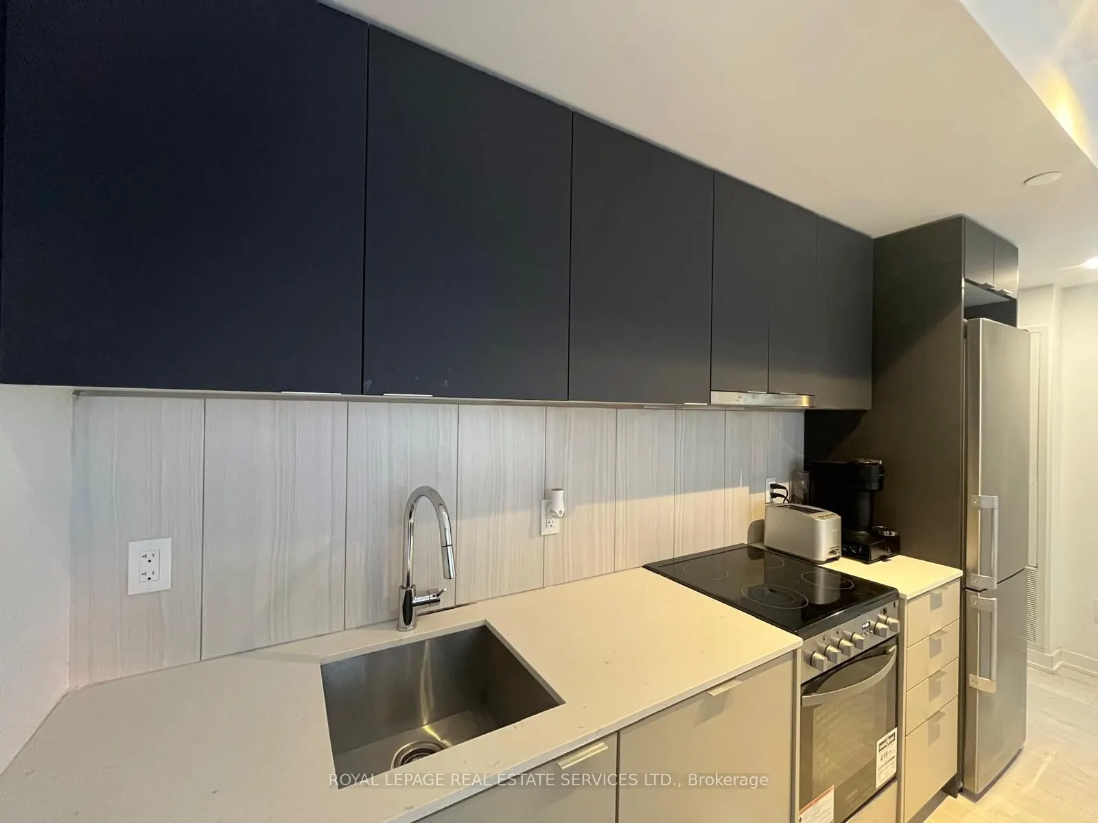 8 Tippett Road #717