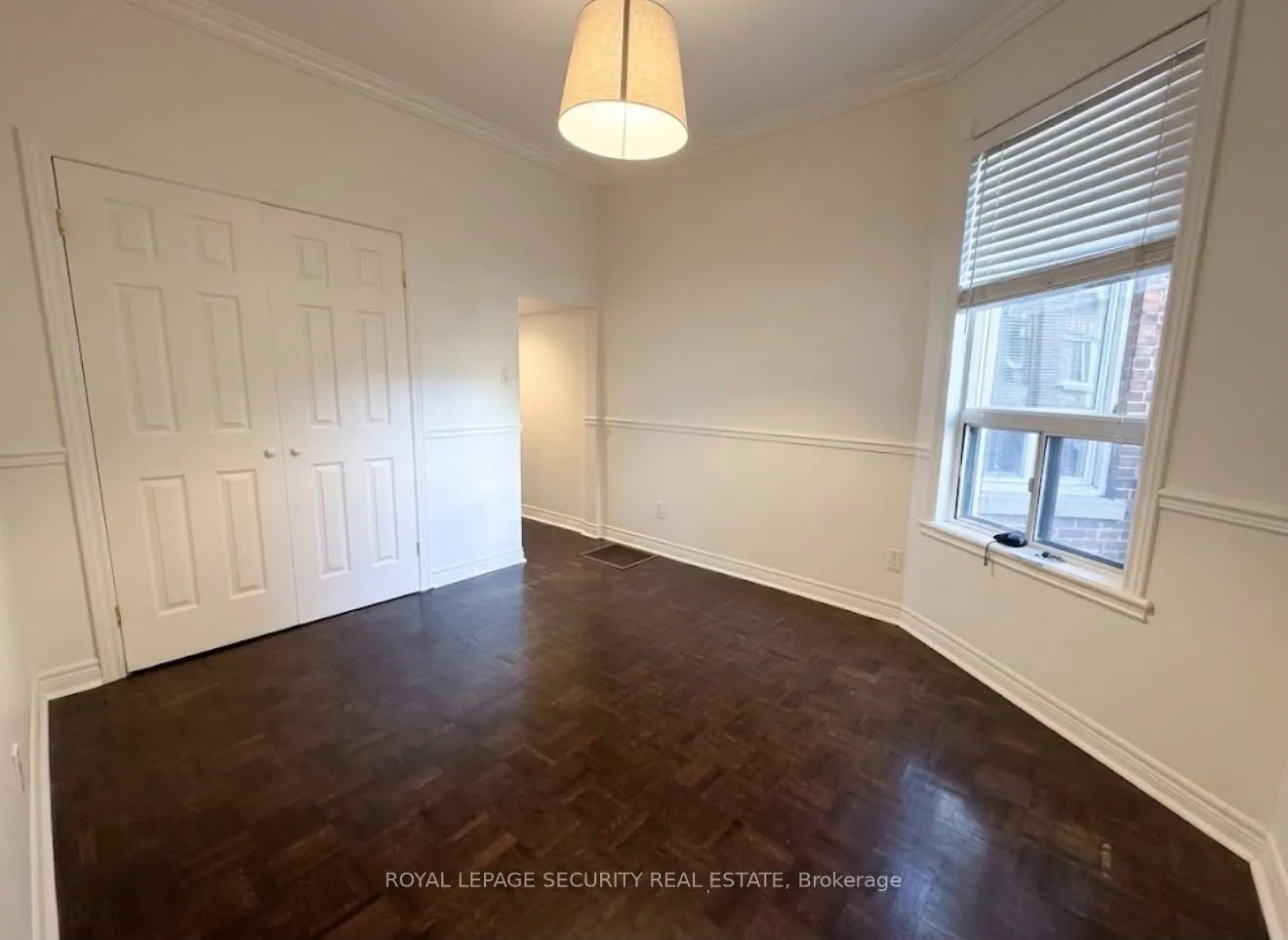 380 Crawford Street #Main Floor