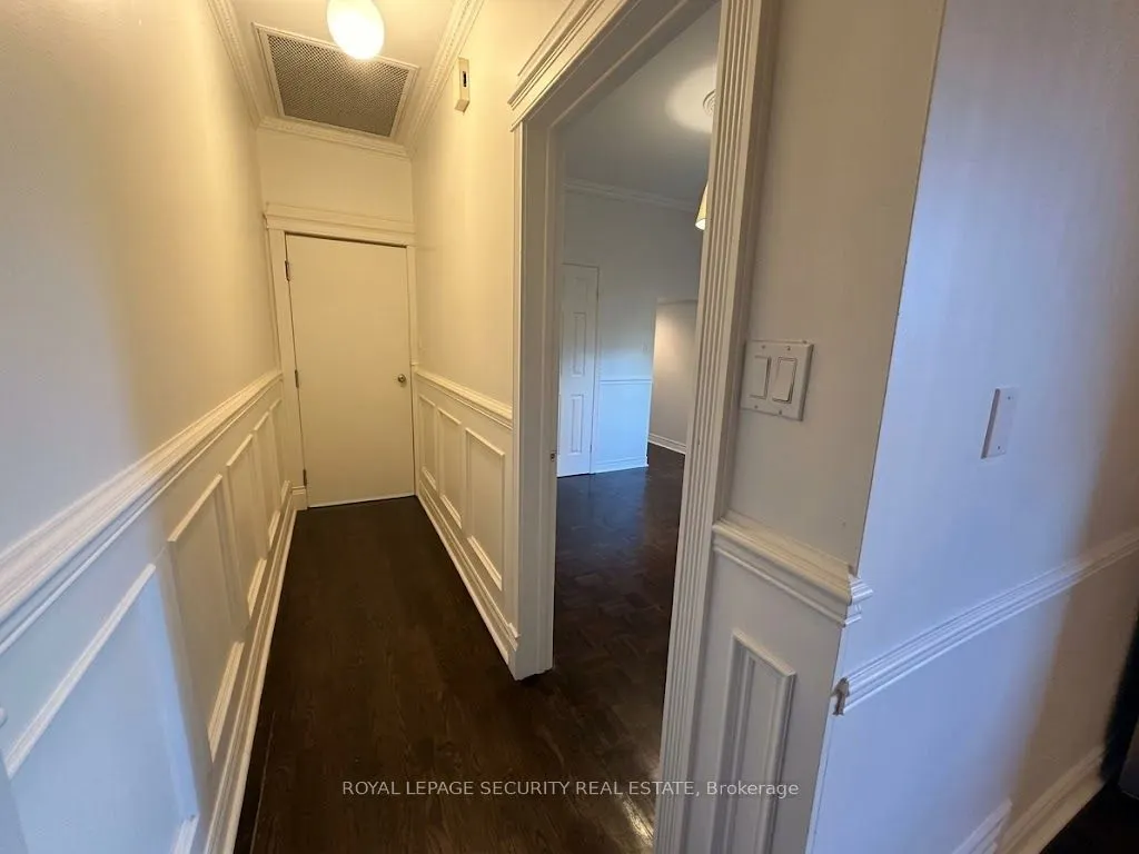 380 Crawford Street #Main Floor