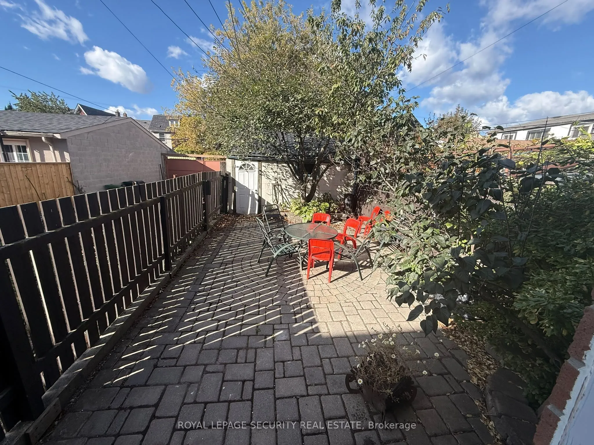 380 Crawford Street #Main Floor