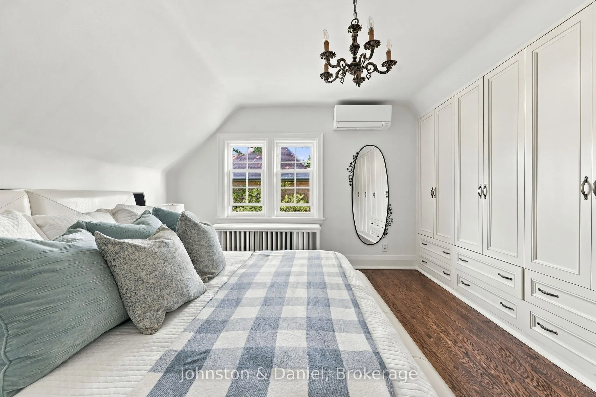 169 Glen Cedar Road