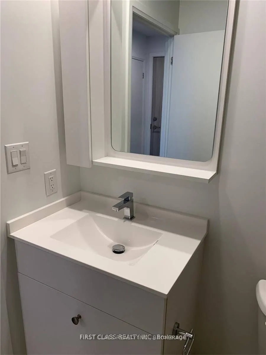 75 Canterbury Place #2715