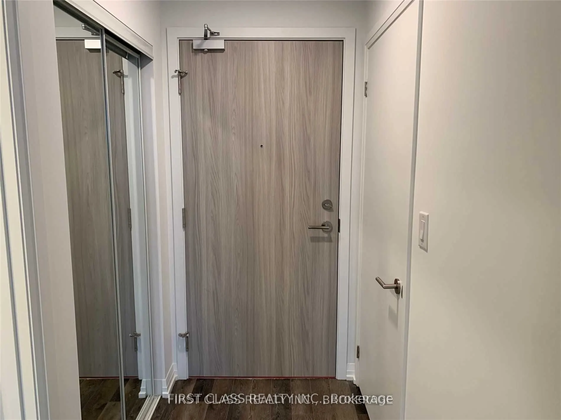 75 Canterbury Place #2715