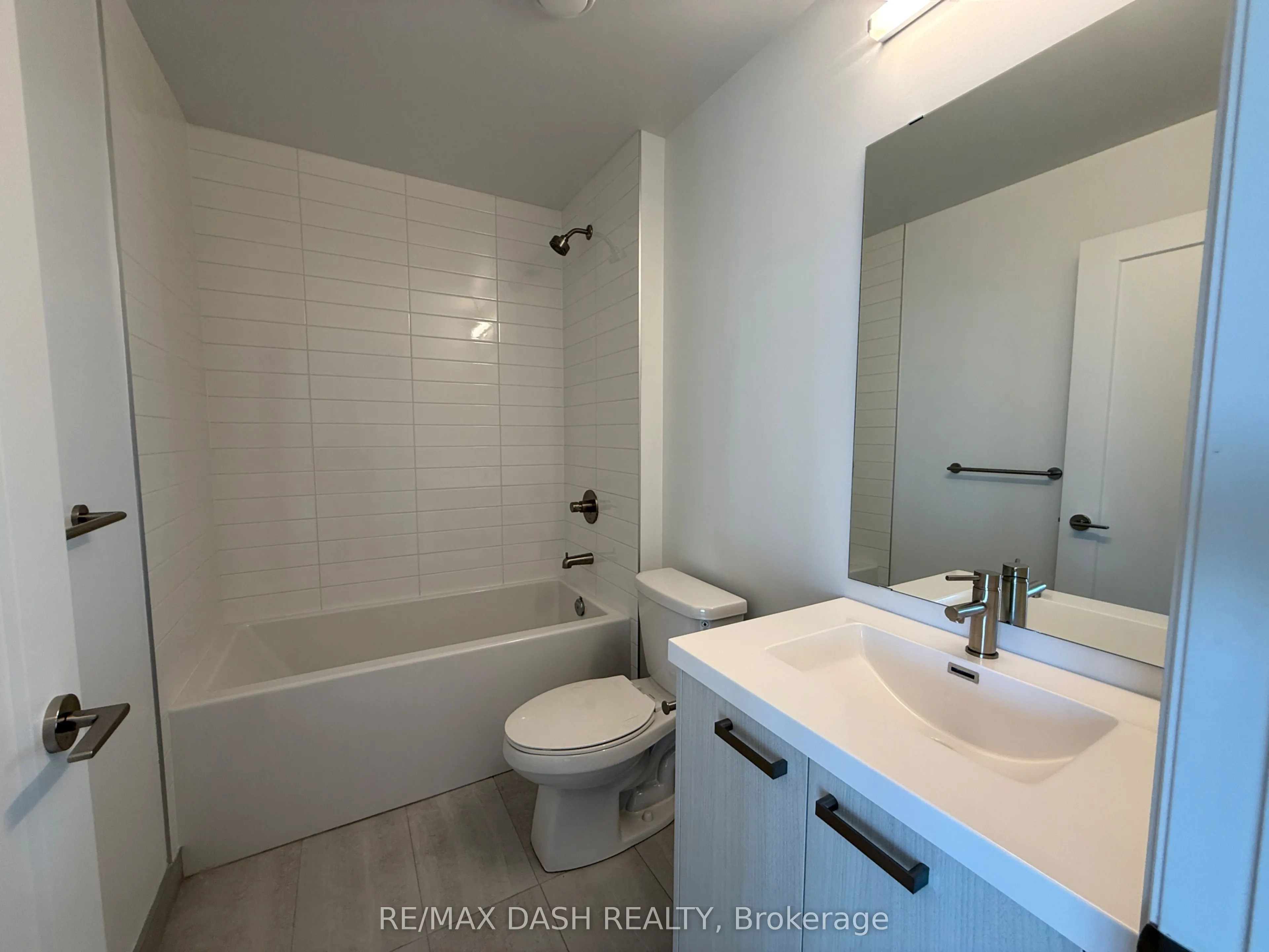 20 Soudan Avenue #3604