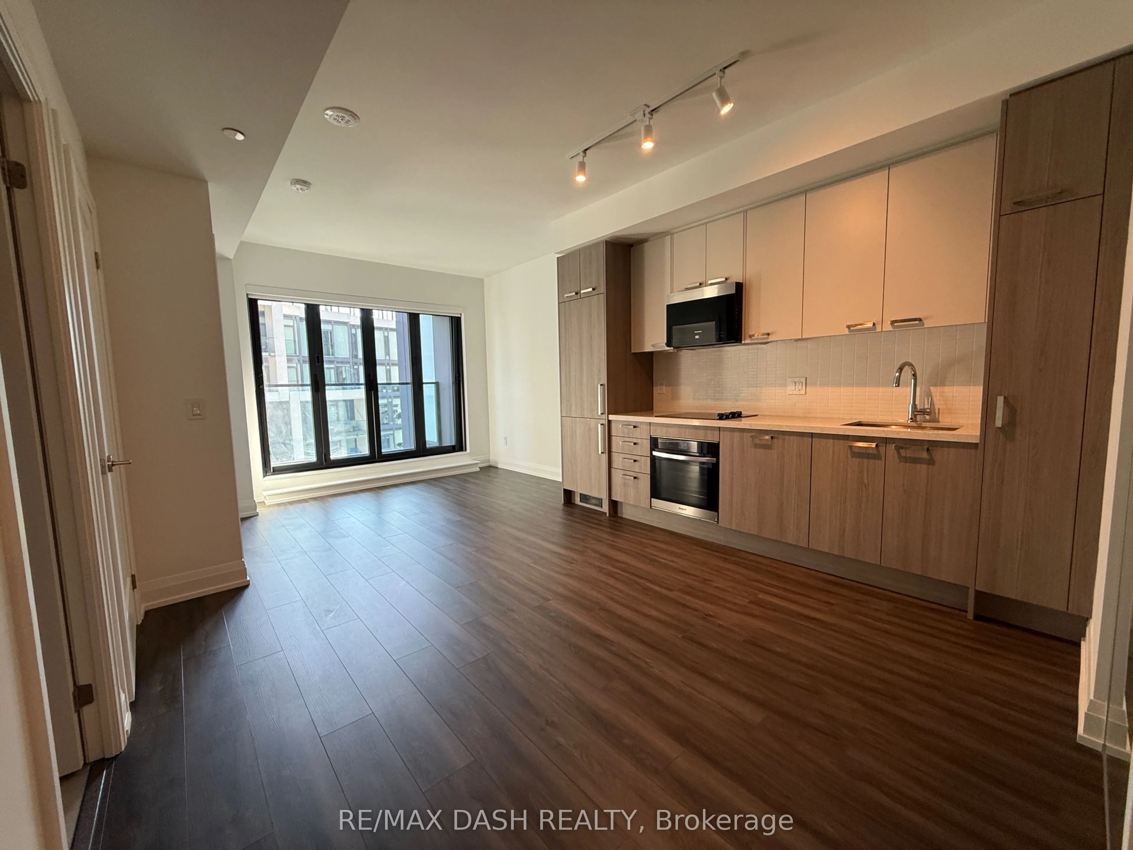 20 Soudan Avenue #1004