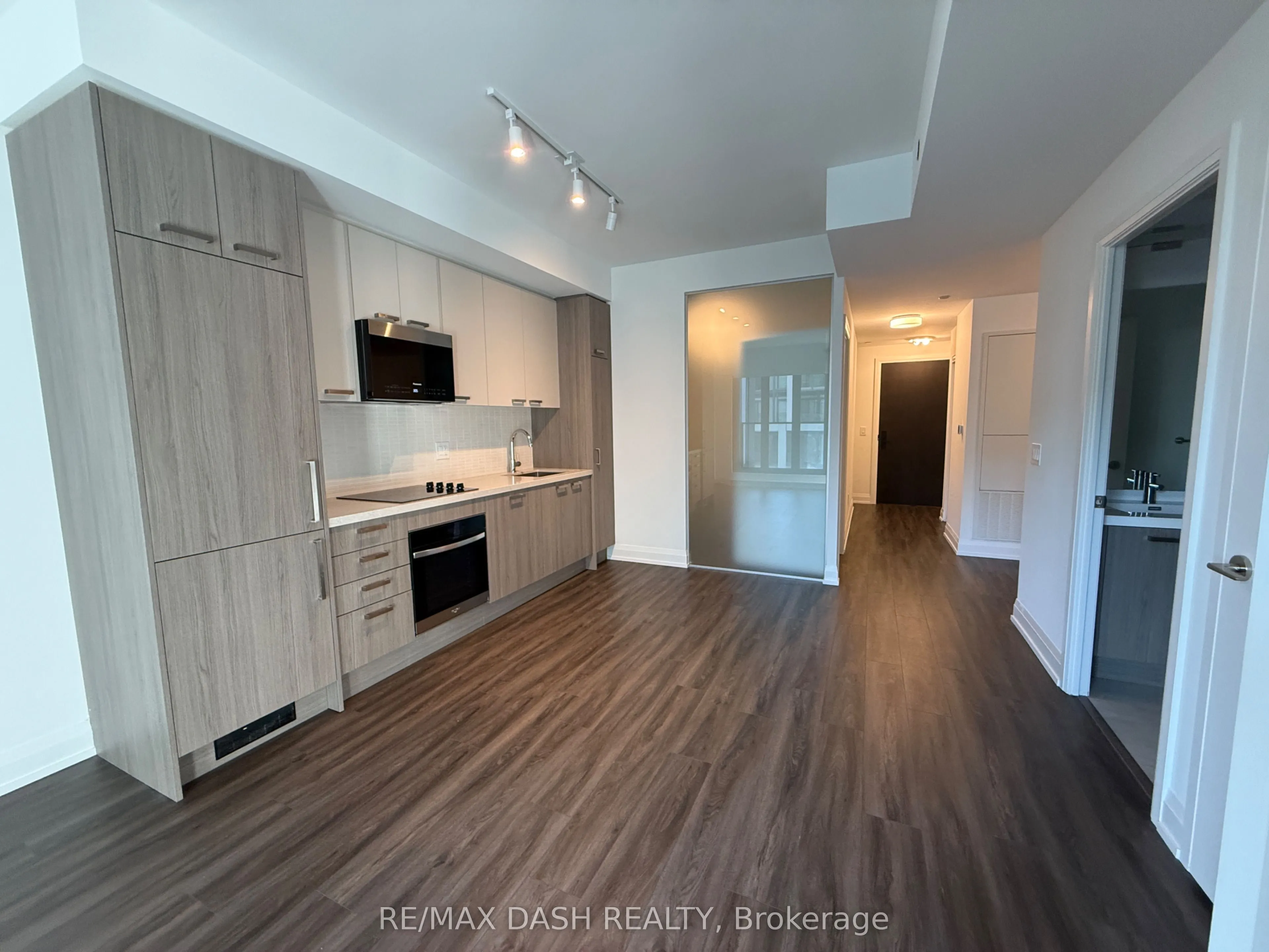 20 Soudan Avenue #1004