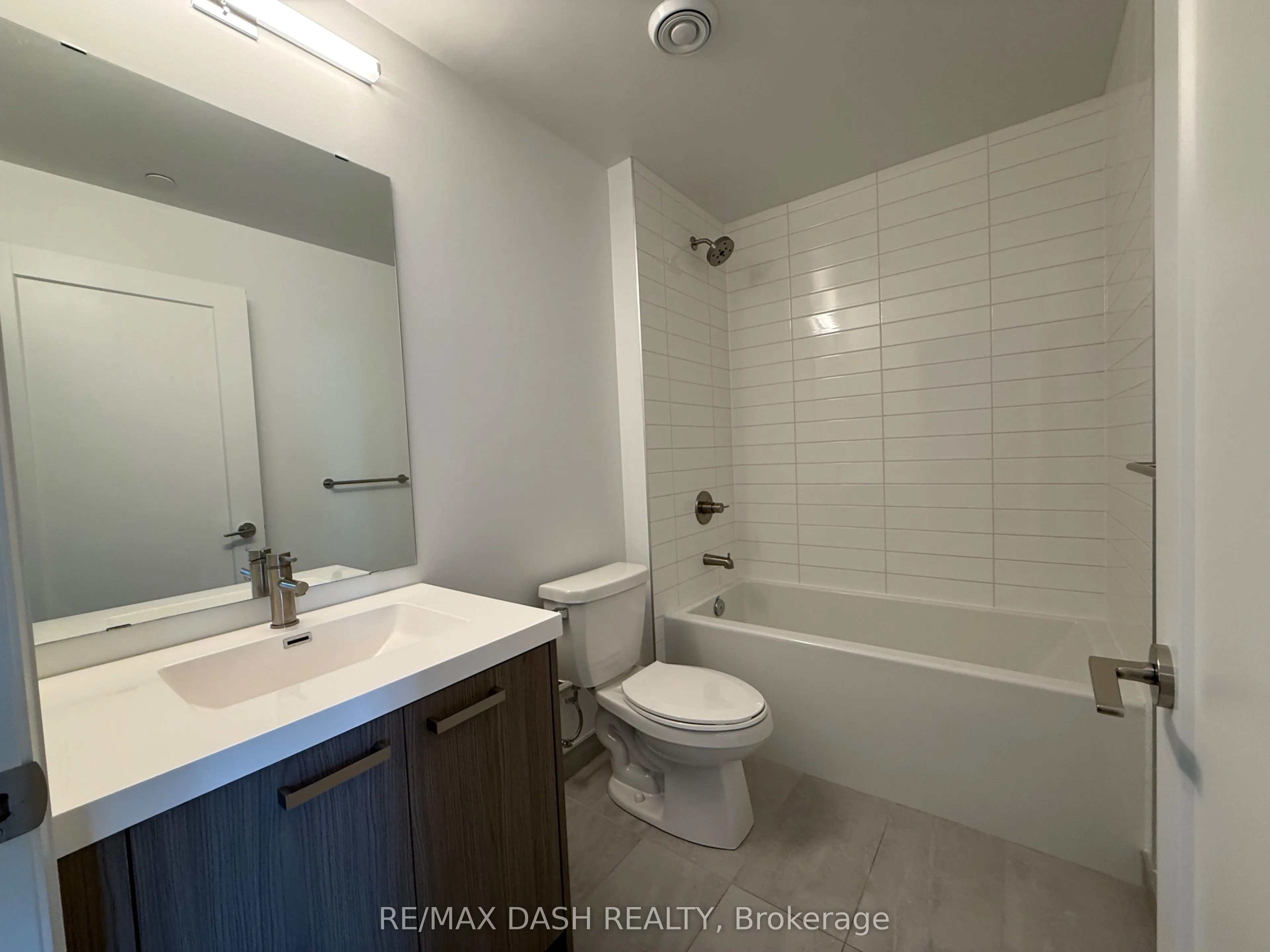 20 Soudan Avenue #1004