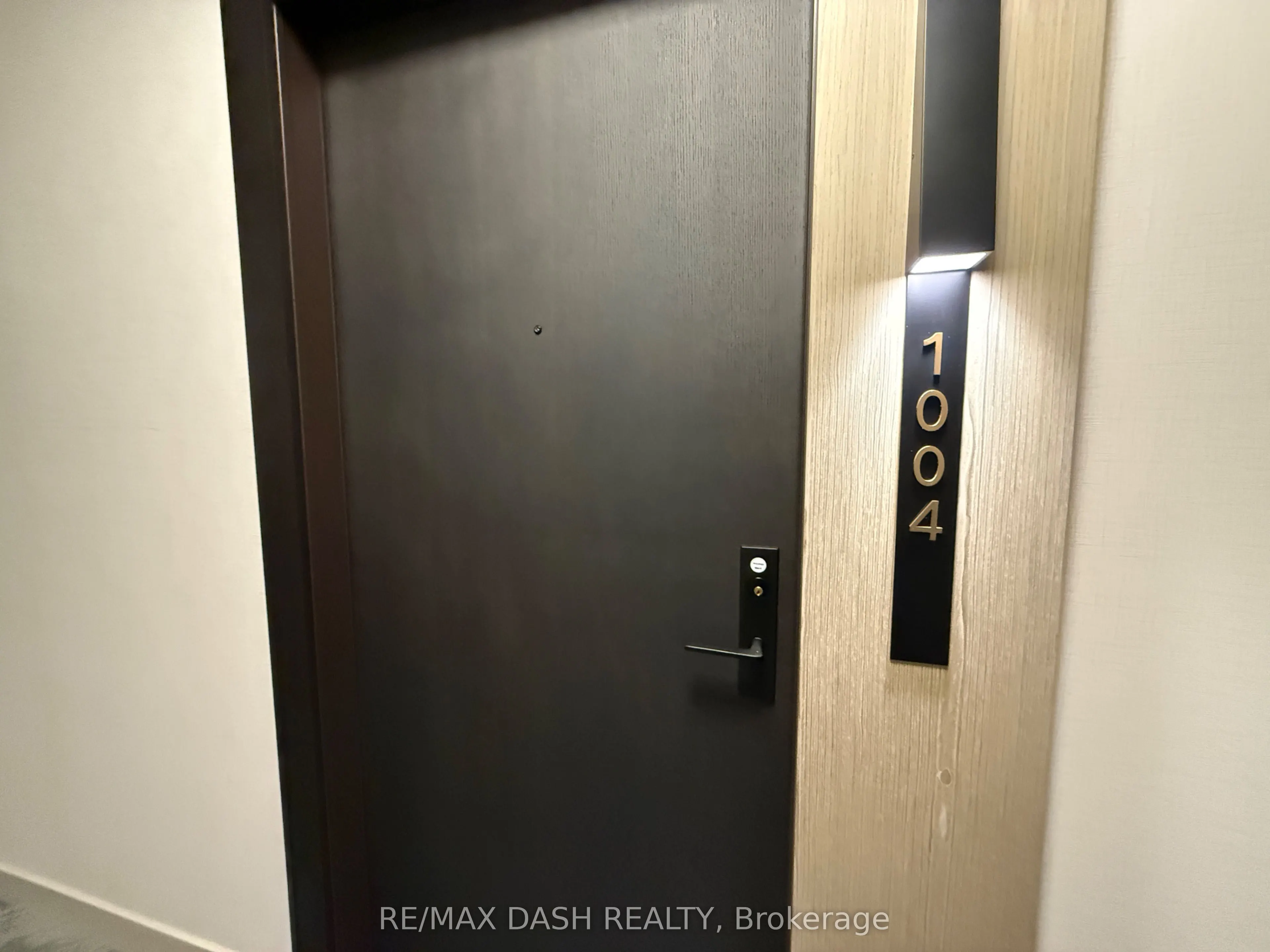 20 Soudan Avenue #1004