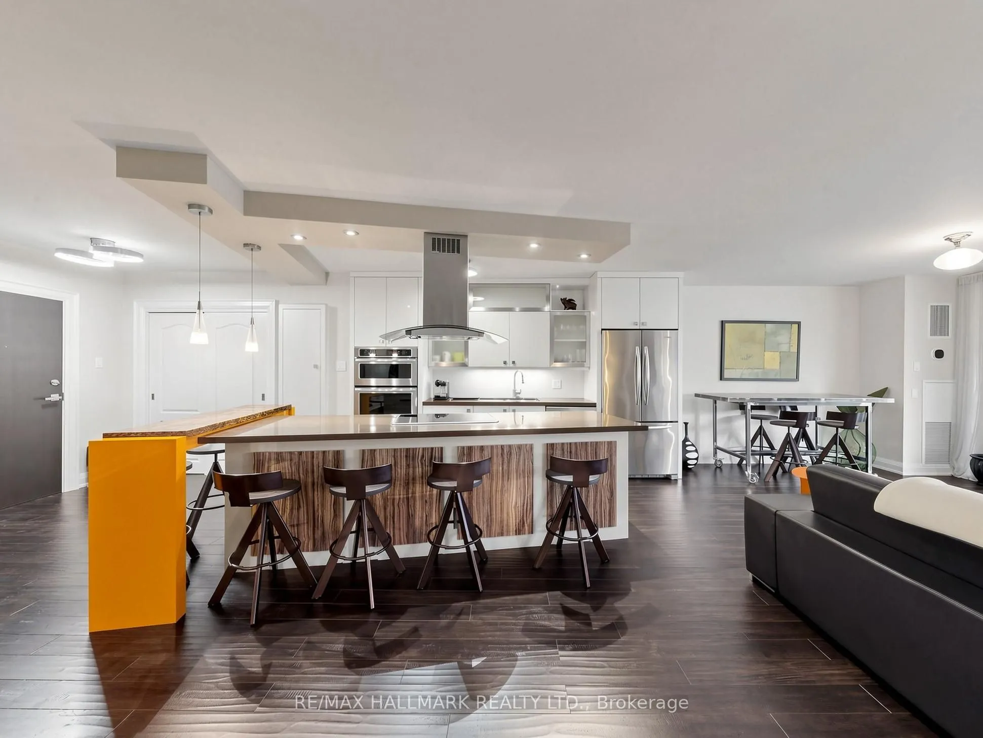 15 Mcmurrich Street #1405