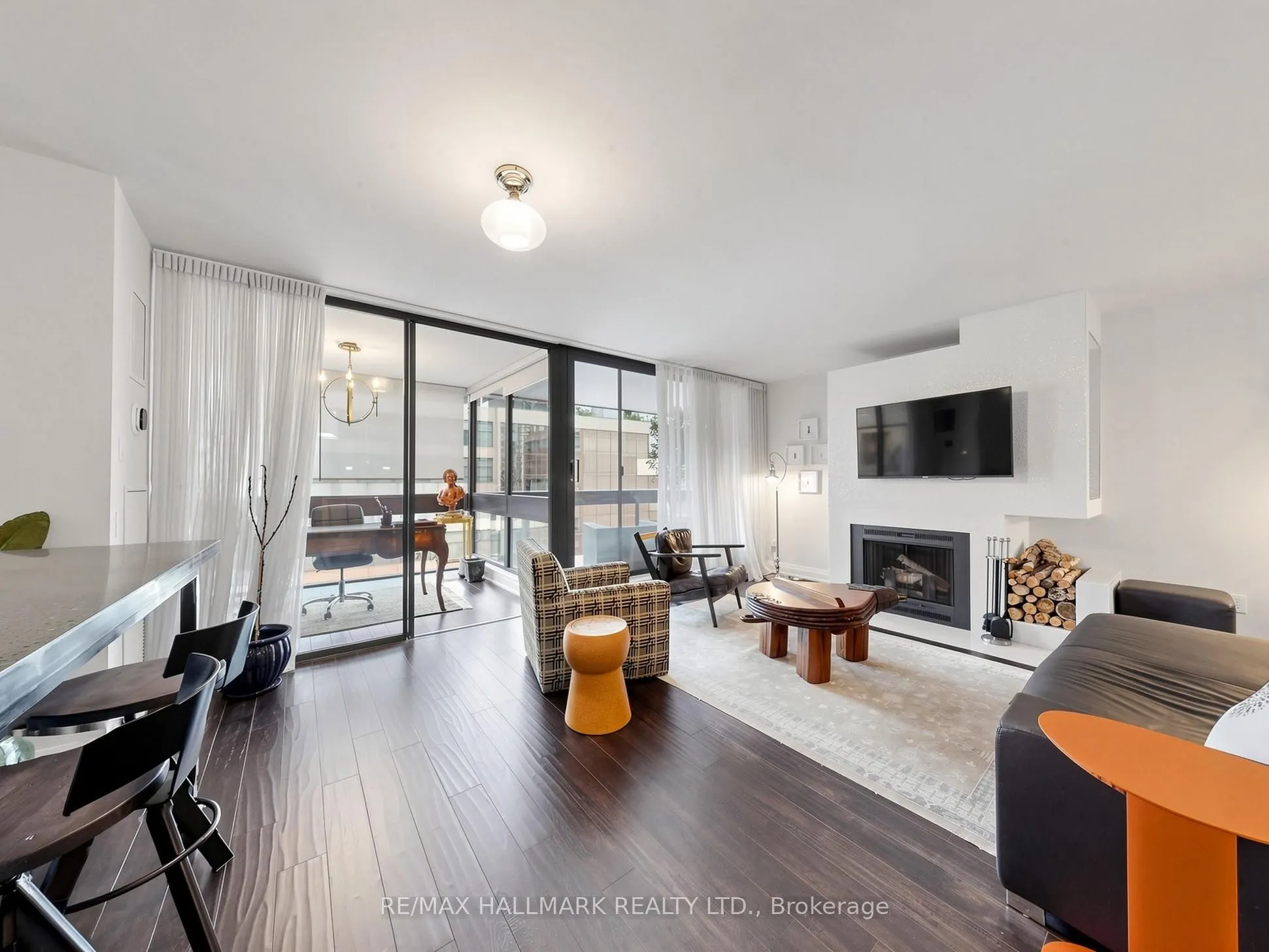 15 Mcmurrich Street #1405