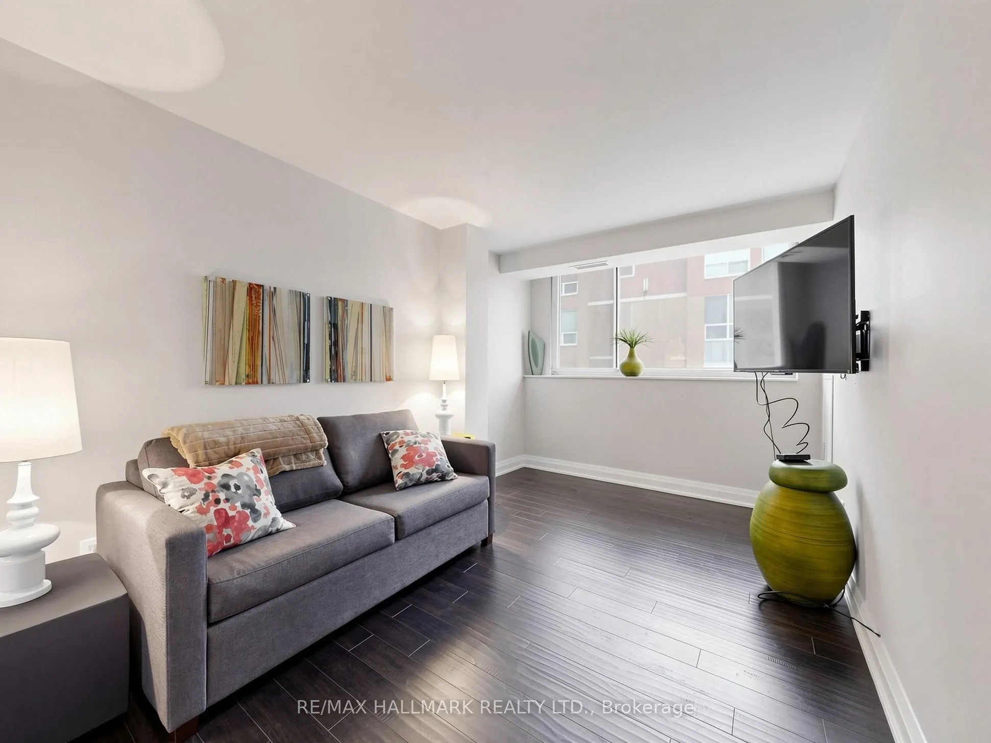 15 Mcmurrich Street #1405