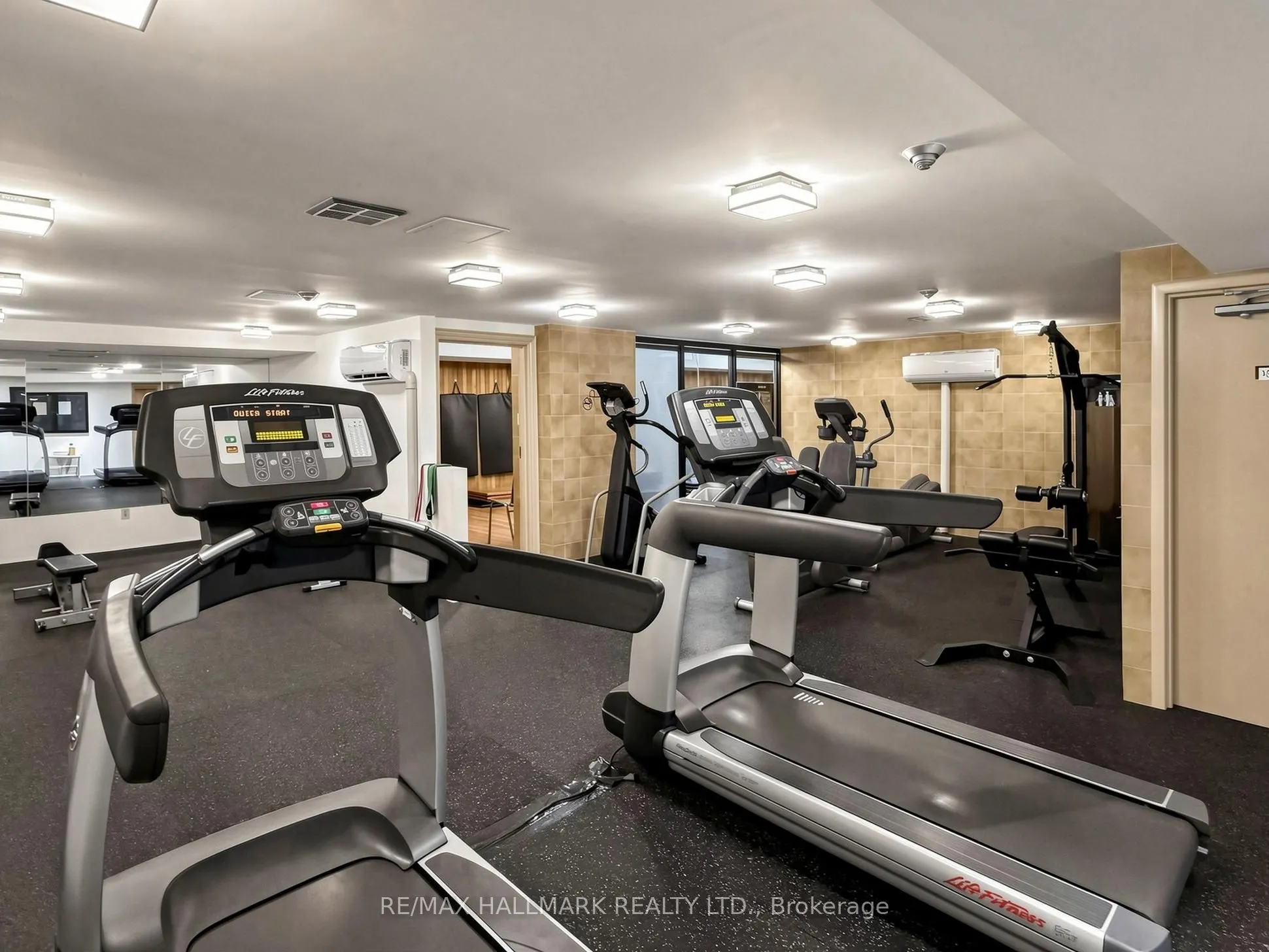 15 Mcmurrich Street #1405