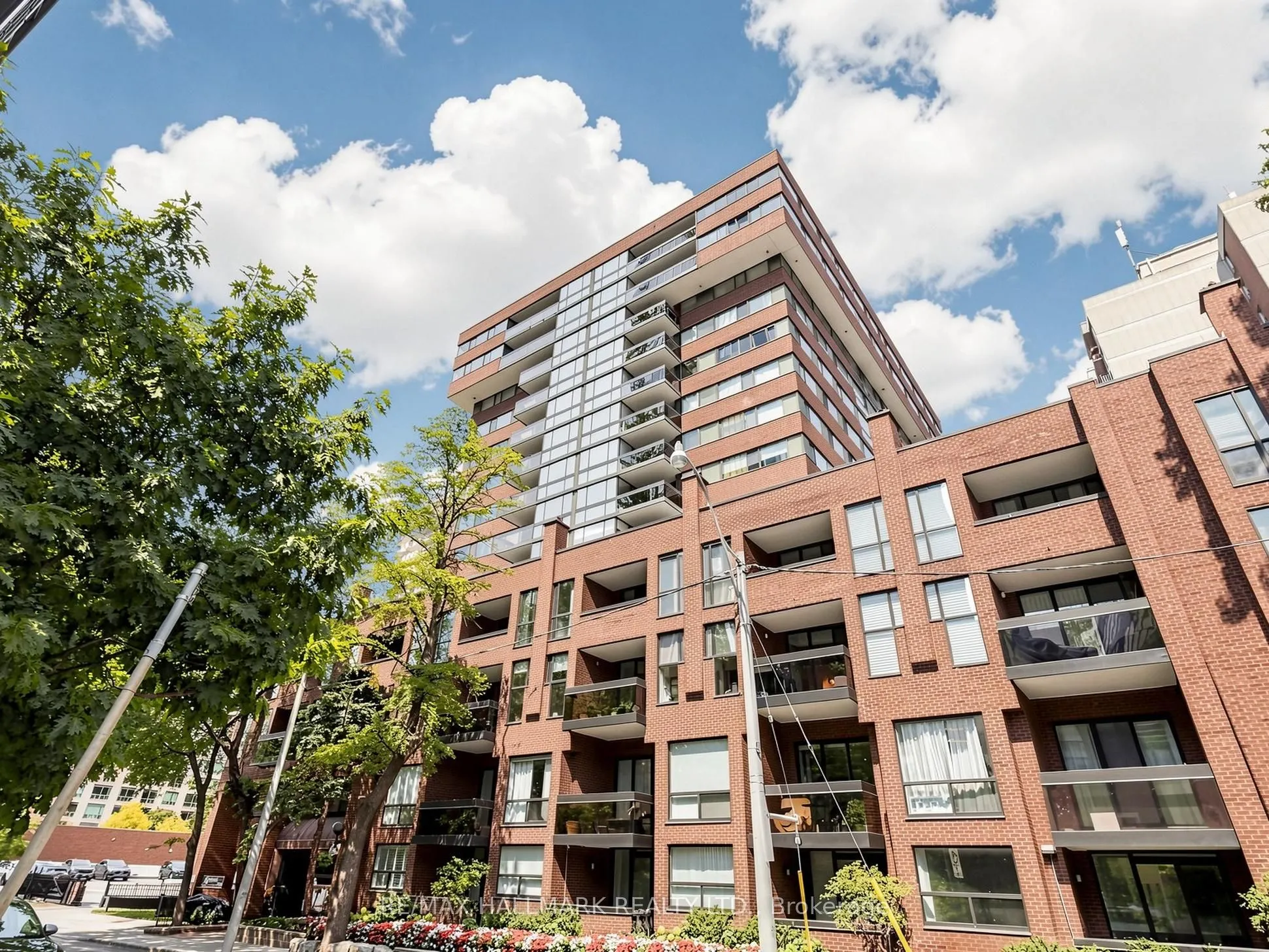15 Mcmurrich Street #1405