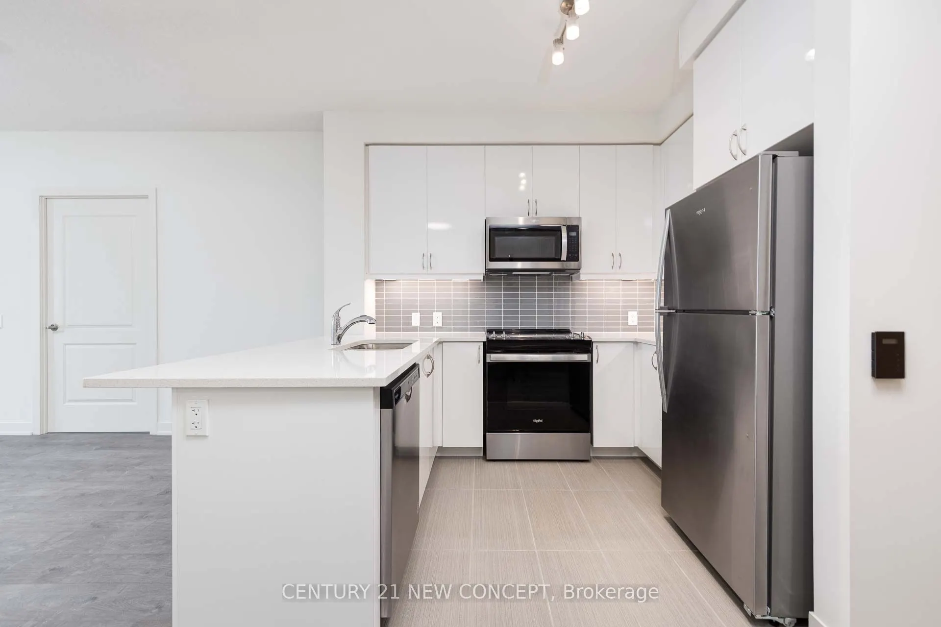 4955 Yonge Street E #705