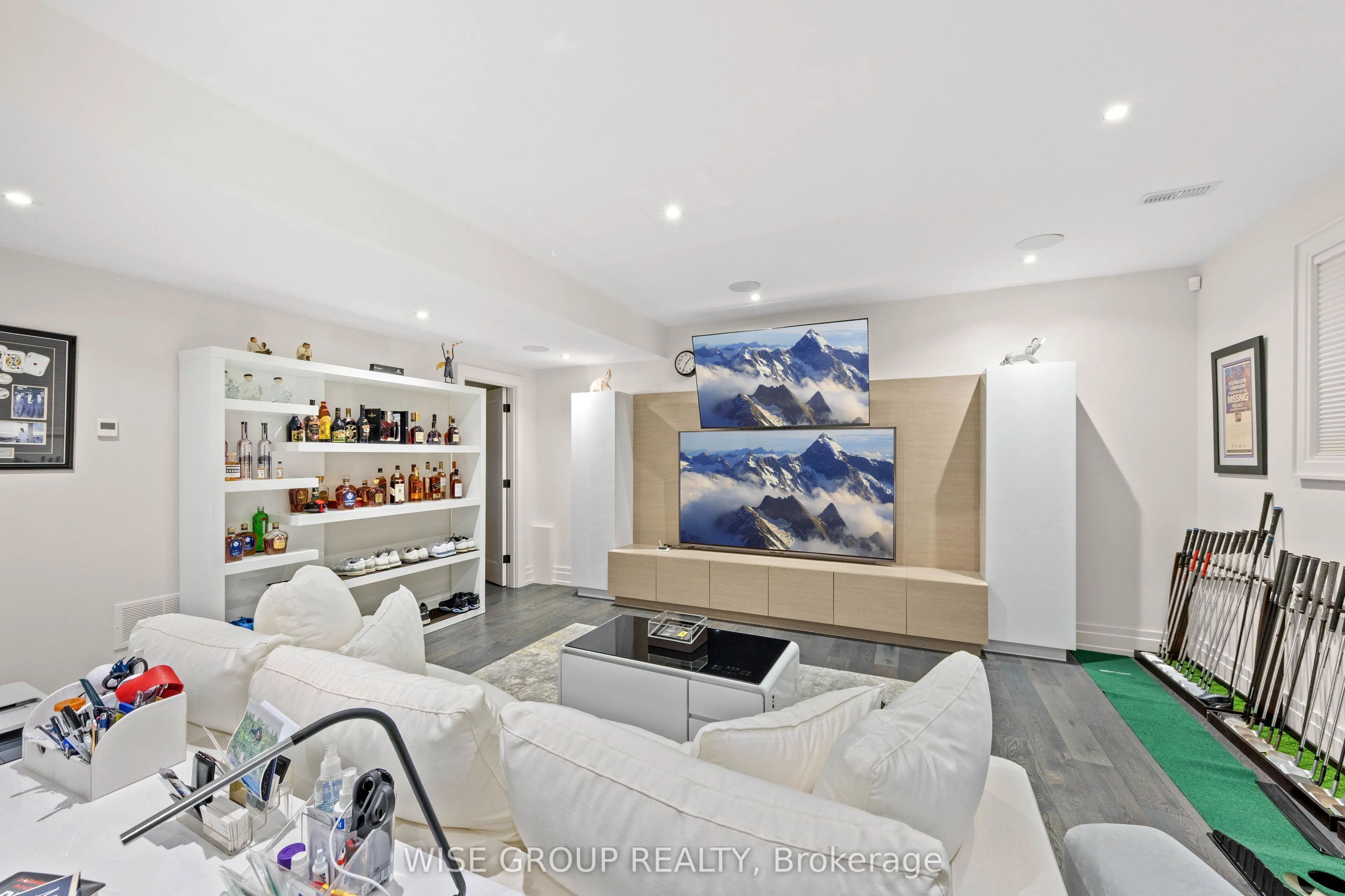 50 Sheldrake Boulevard