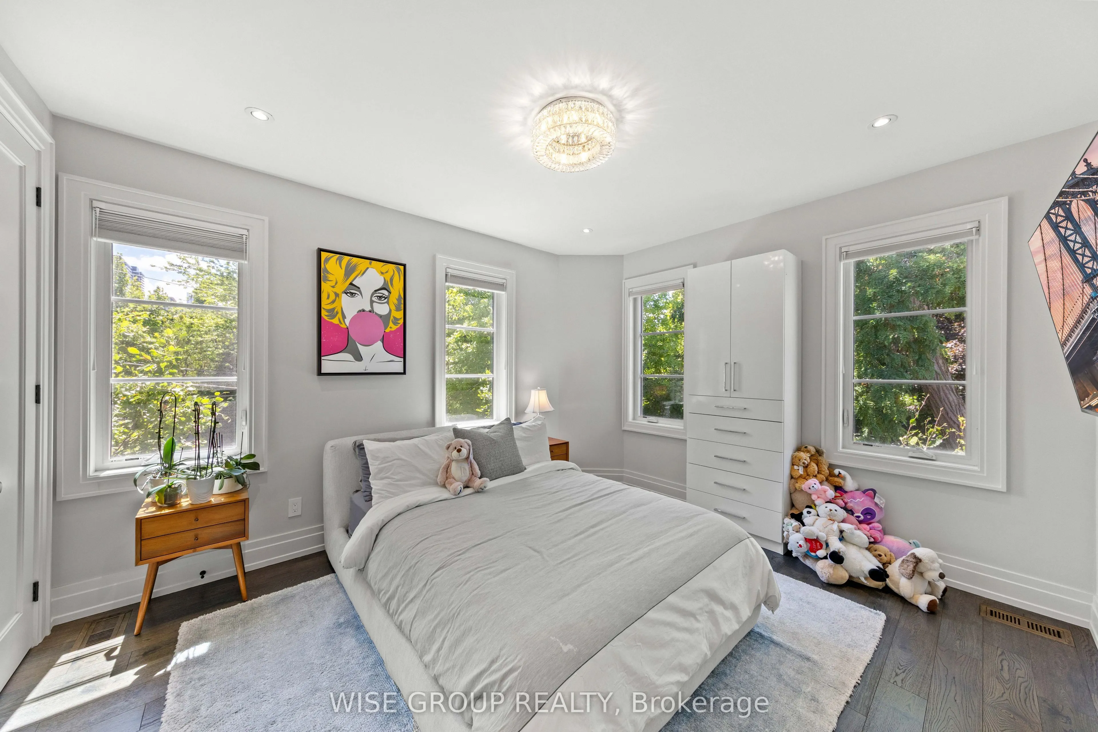 50 Sheldrake Boulevard