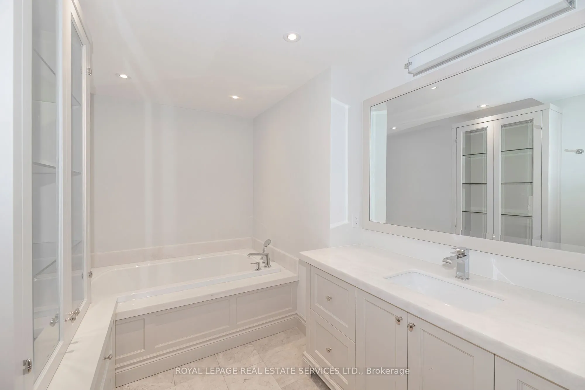 175 Cumberland Street #1111