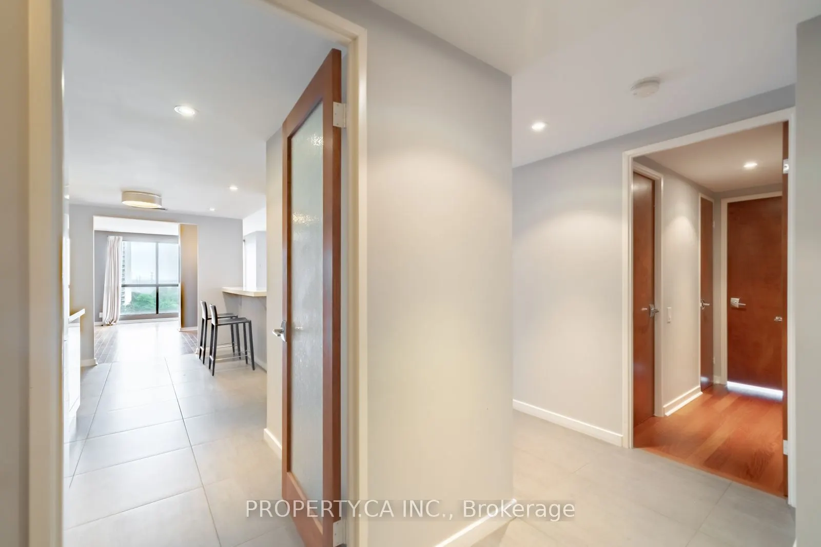 1 Concorde Place #1202