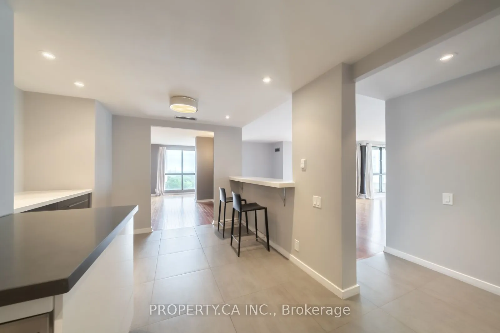 1 Concorde Place #1202